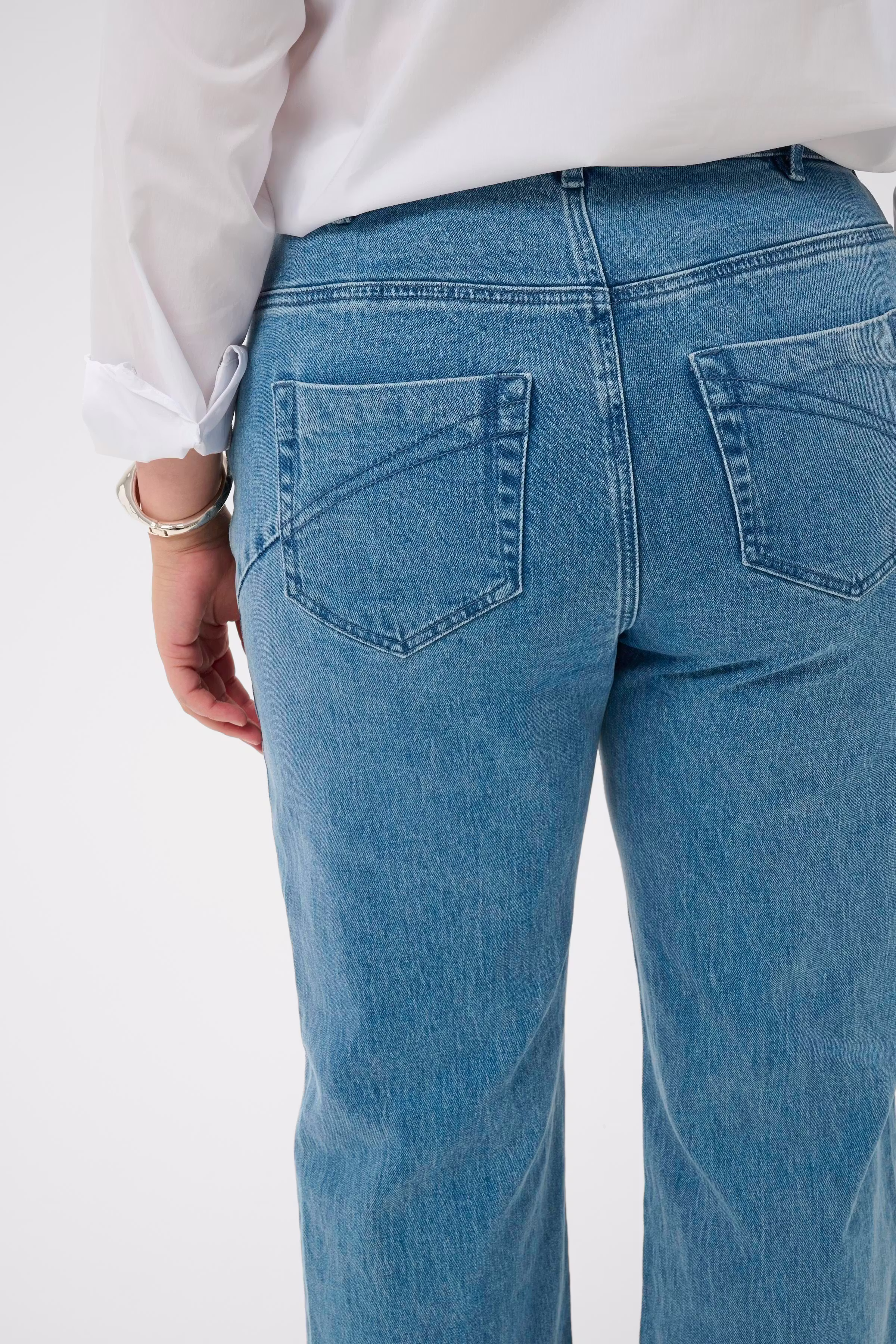 KCflora Jeans LOOKBOOK DETAIL 10584056-100166