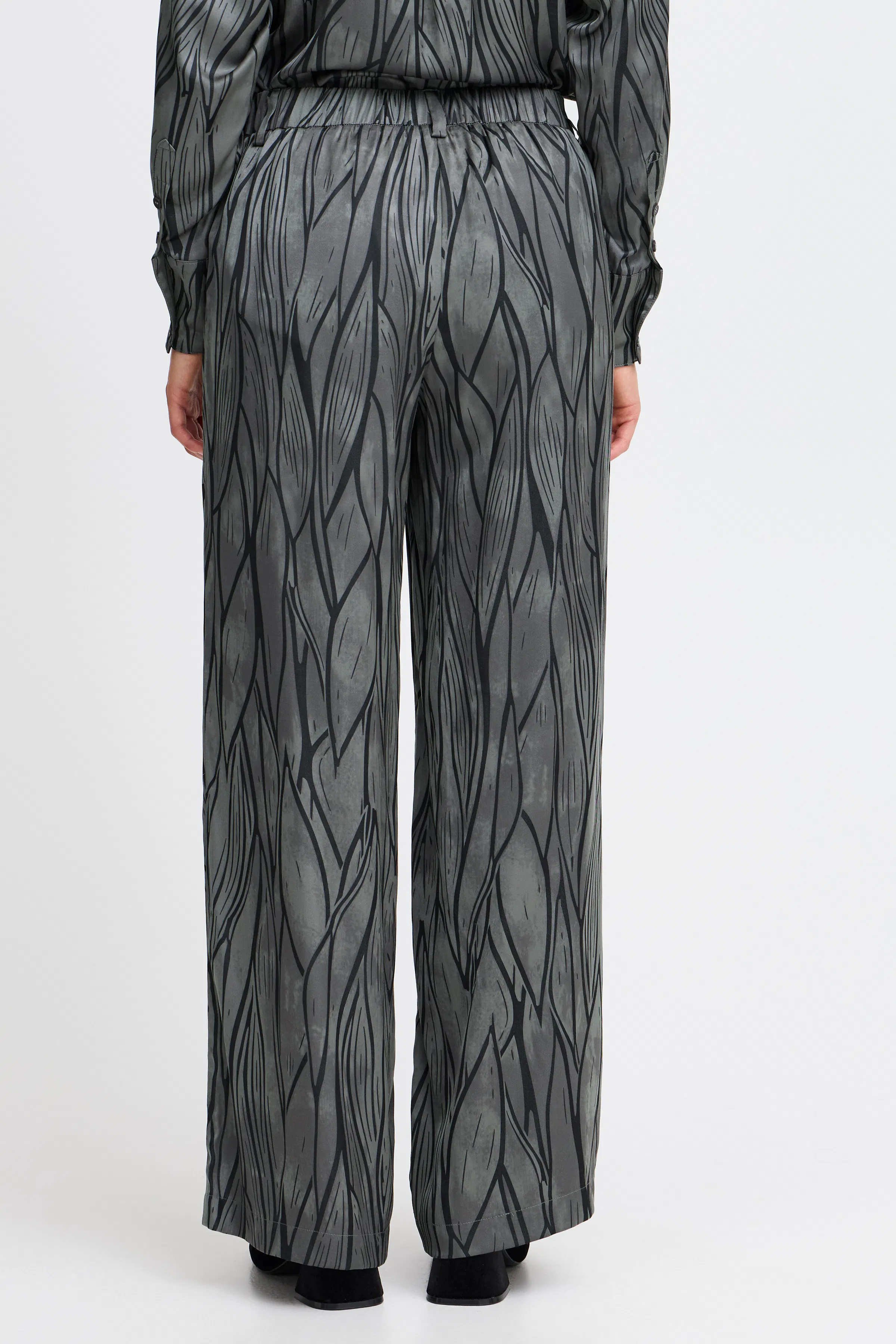 FRATELIER Trousers LOOKBOOK BACK 20614854-203838