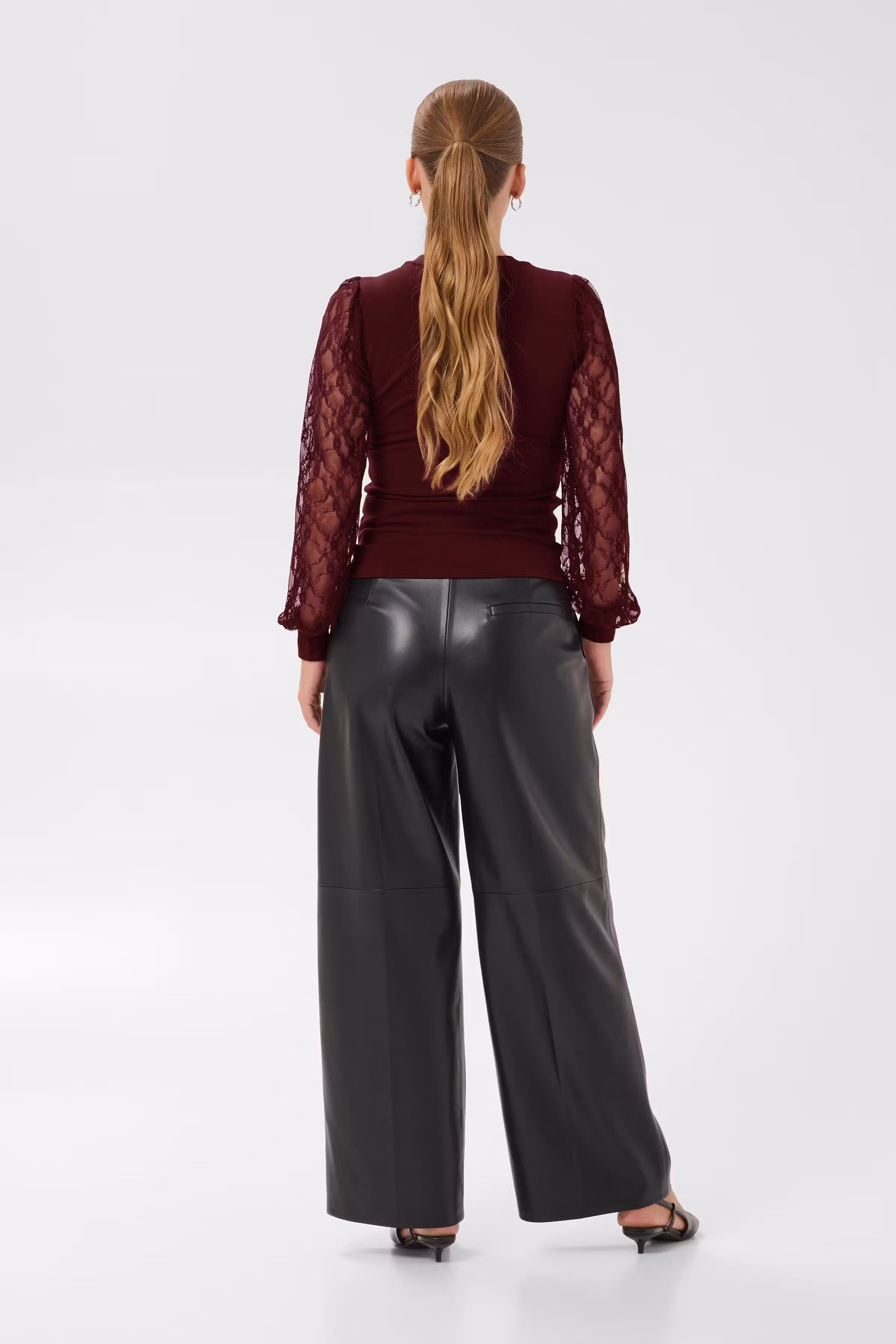 KAliana Blouse LOOKBOOK BACK 10512539-191525