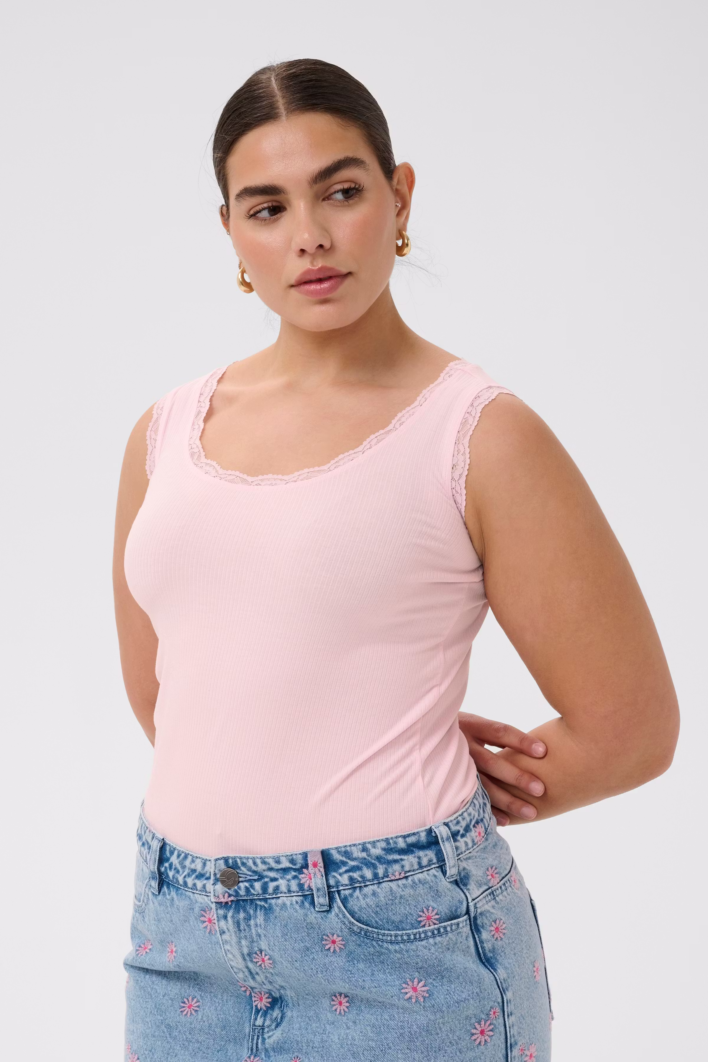 KComia Top LOOKBOOK FRONT 10583468-132807