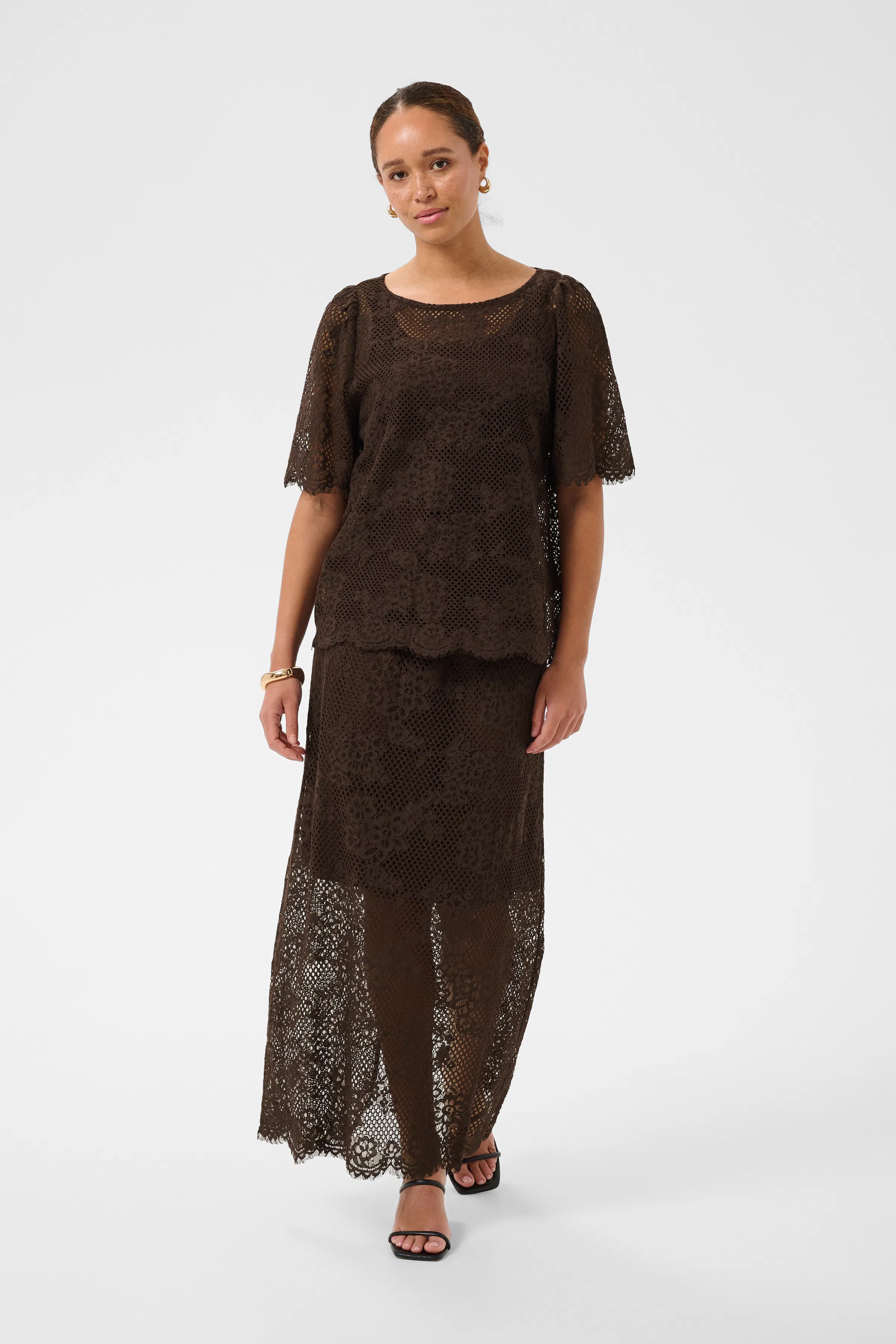 KAcornelia LOOKBOOK FRONT 10511919-190915