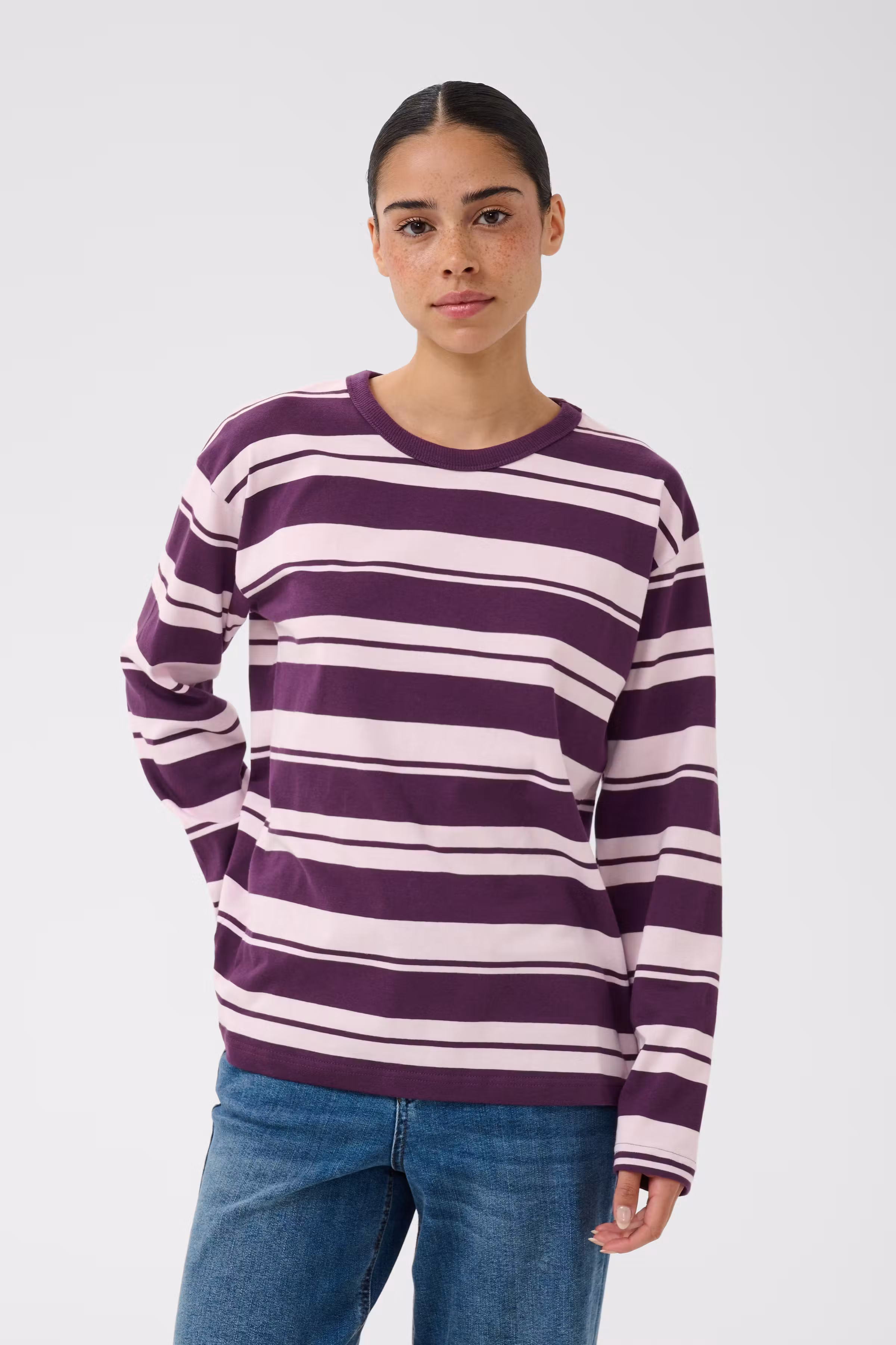 KAwinny T-shirt LOOKBOOK FRONT 10511935-1000576