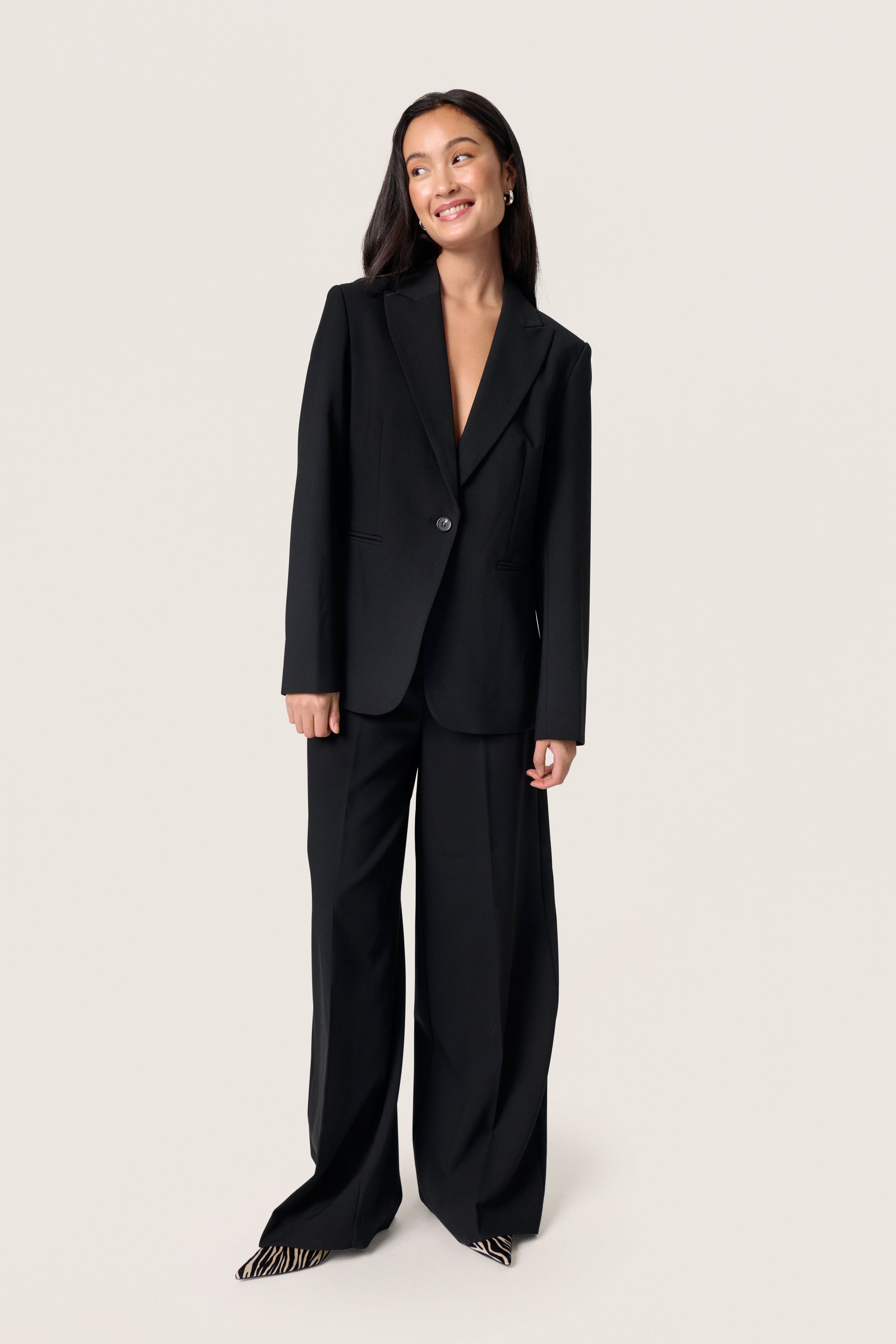 SLCorinne Blazer LOOKBOOK FRONT 30407532-194008