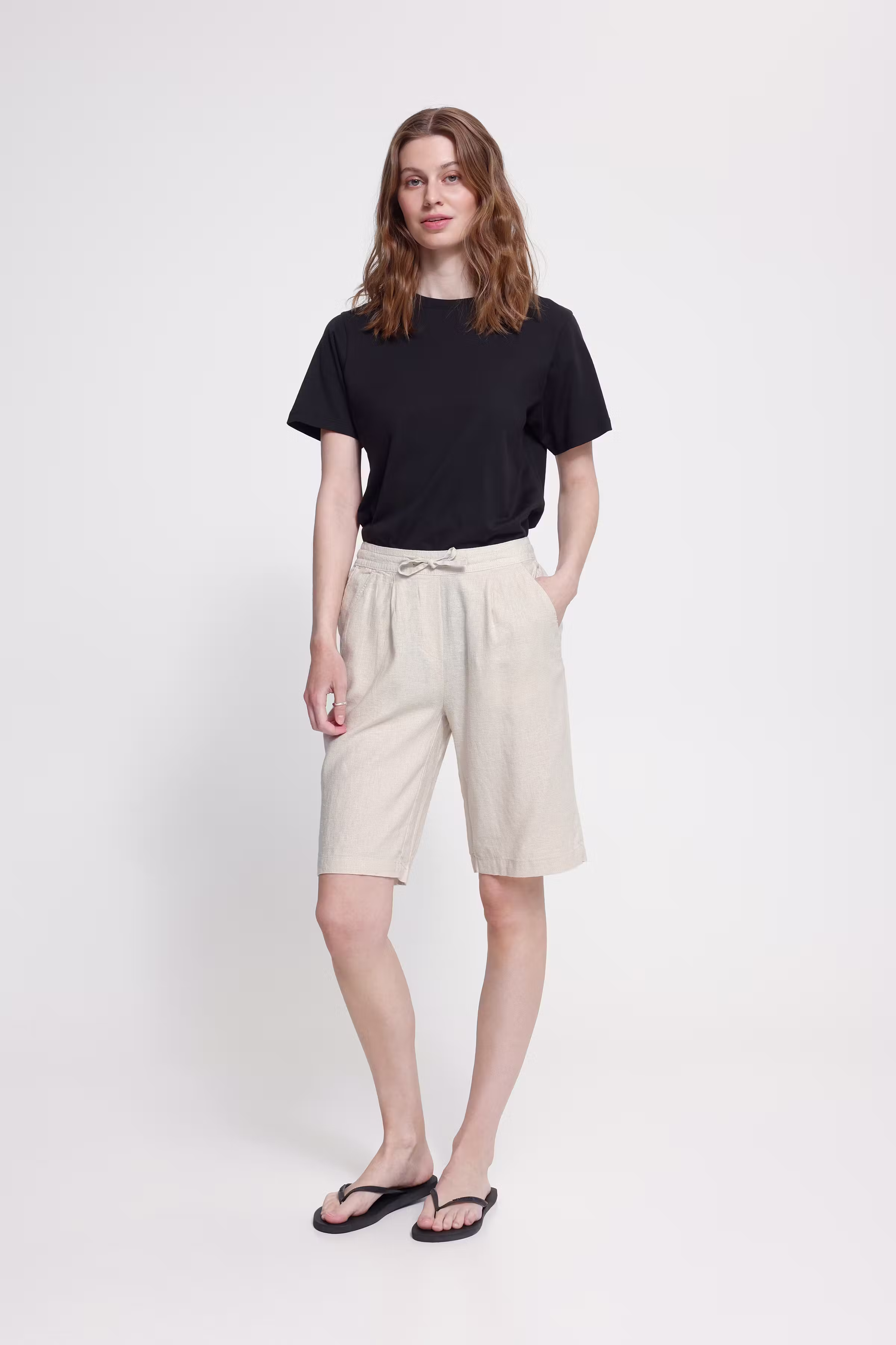 IHLINNO Shorts LOOKBOOK FRONT 20122918-204424