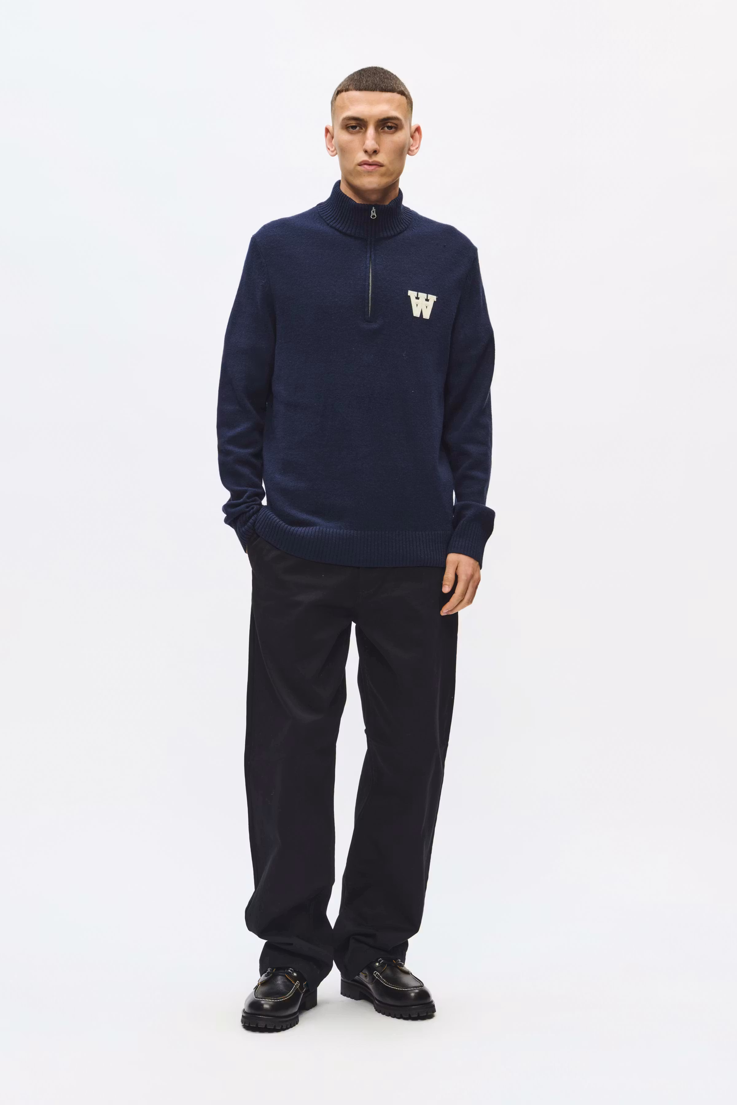 WWTay Sweatshirt LOOKBOOK FRONT 30251854-194011