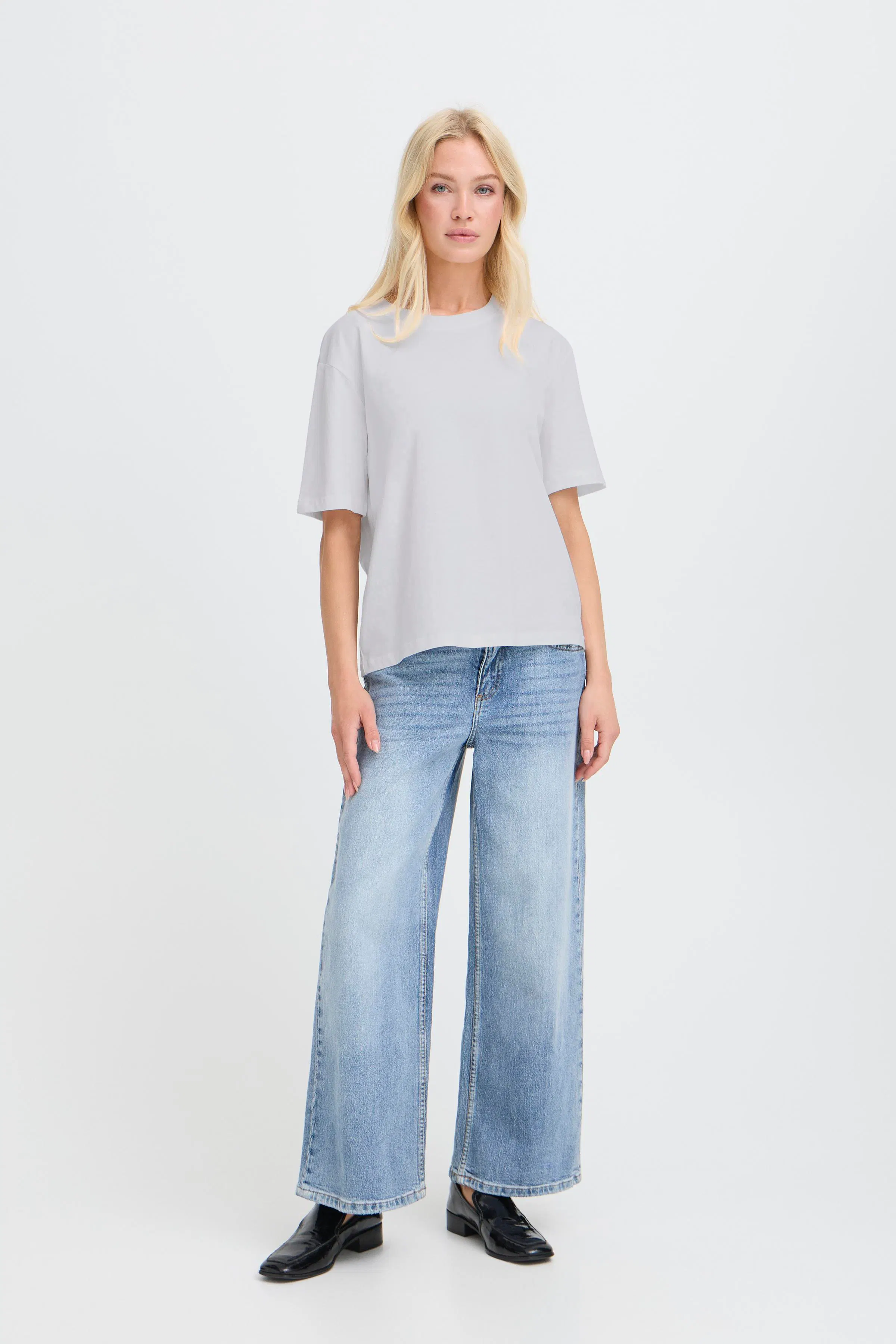 BYTROLLO T-shirt LOOKBOOK FRONT 20814444-110601