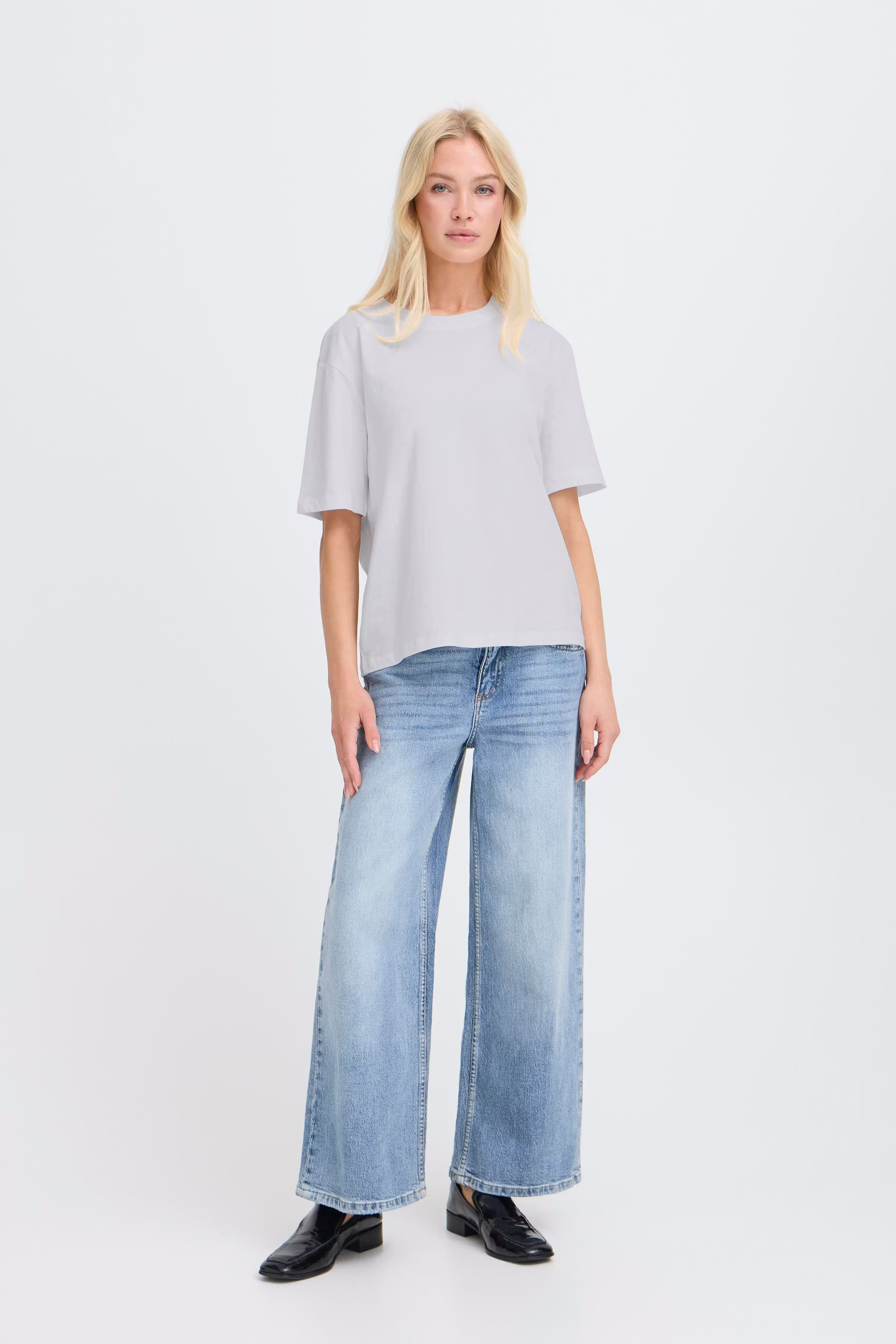 BYTROLLO T-shirt LOOKBOOK FRONT 20814444-110601