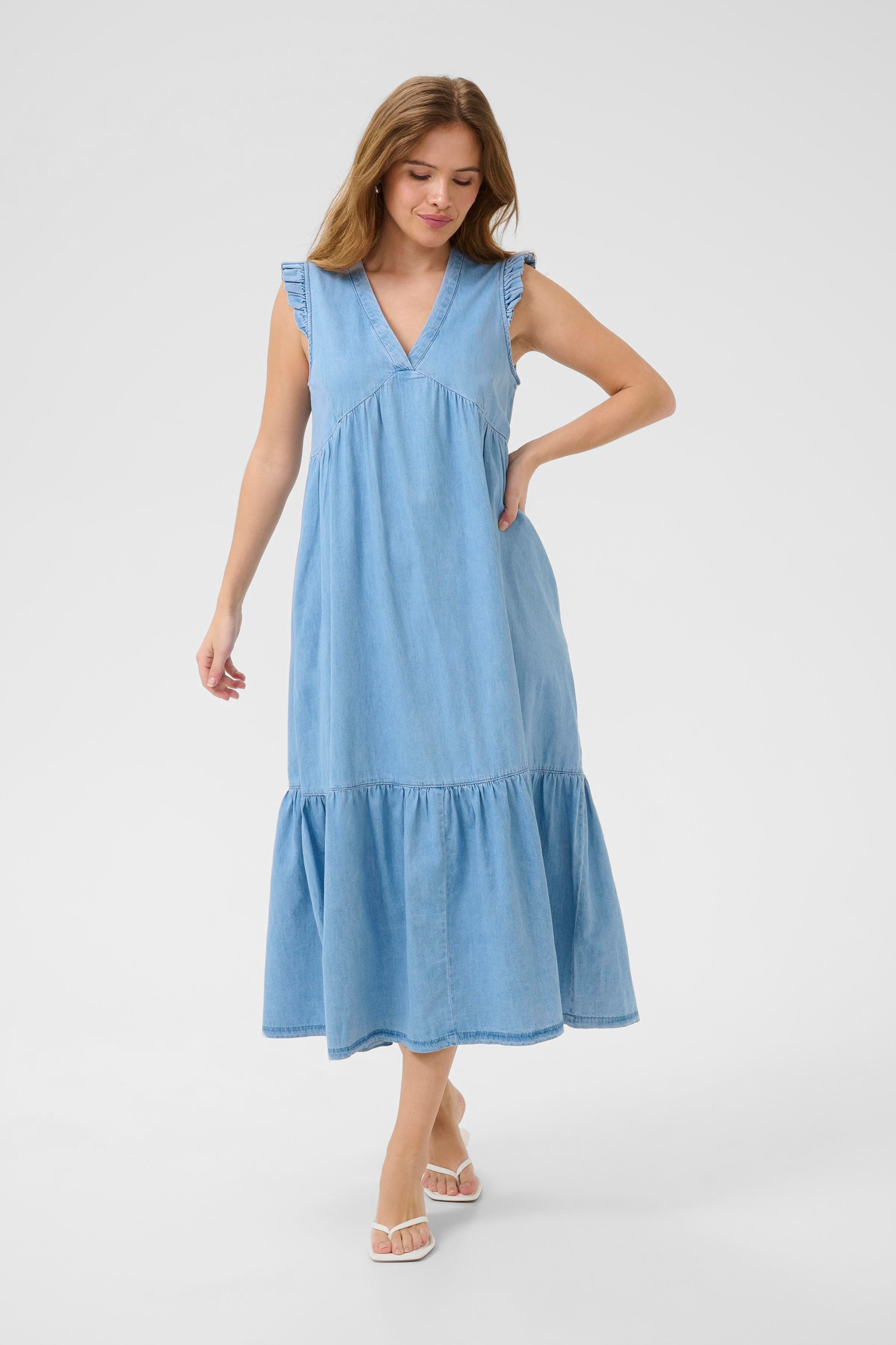 CUberteline Klänning LOOKBOOK FRONT 50111829-500027