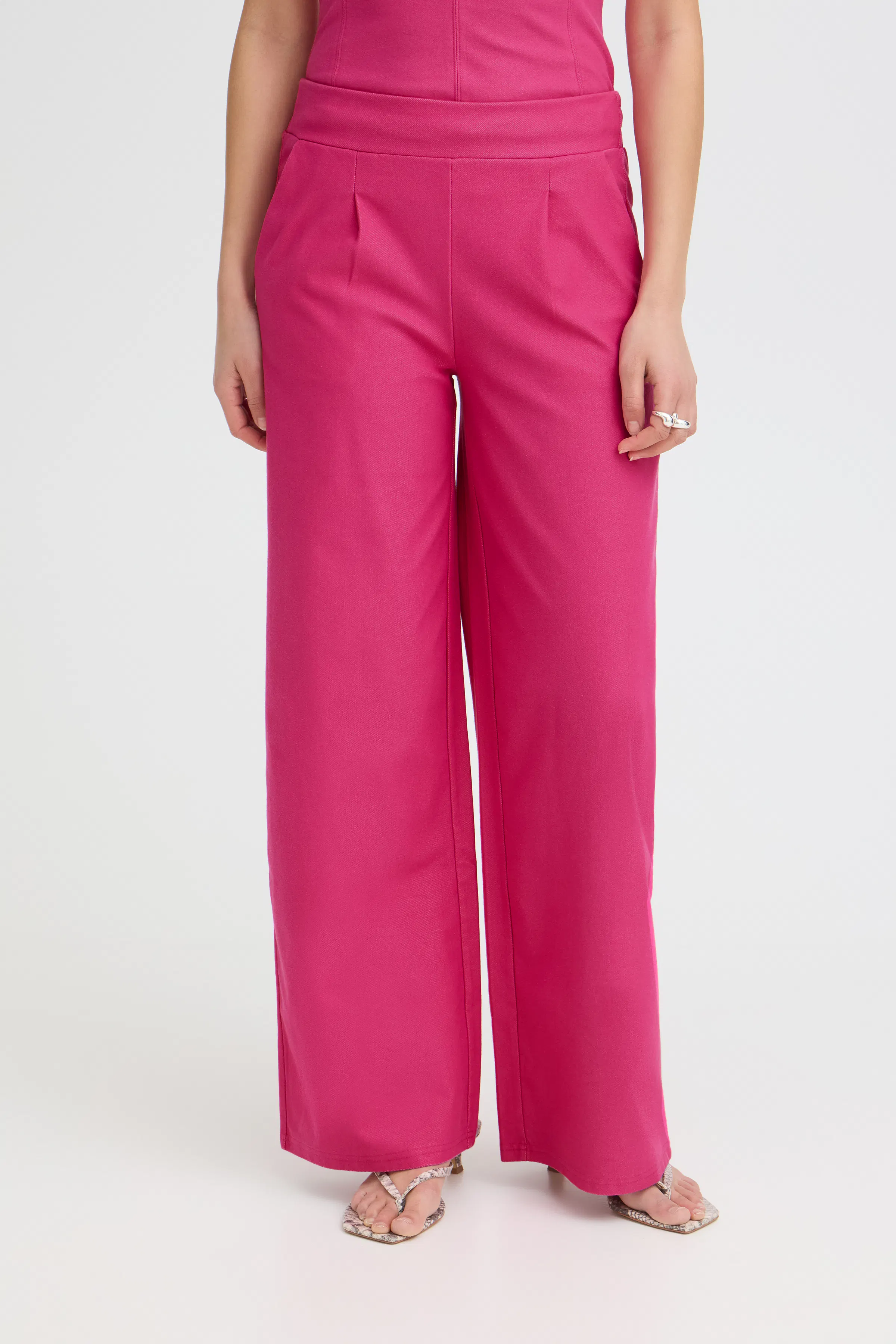 IHKATE Denim Bukser LOOKBOOK FRONT 20125798-182336