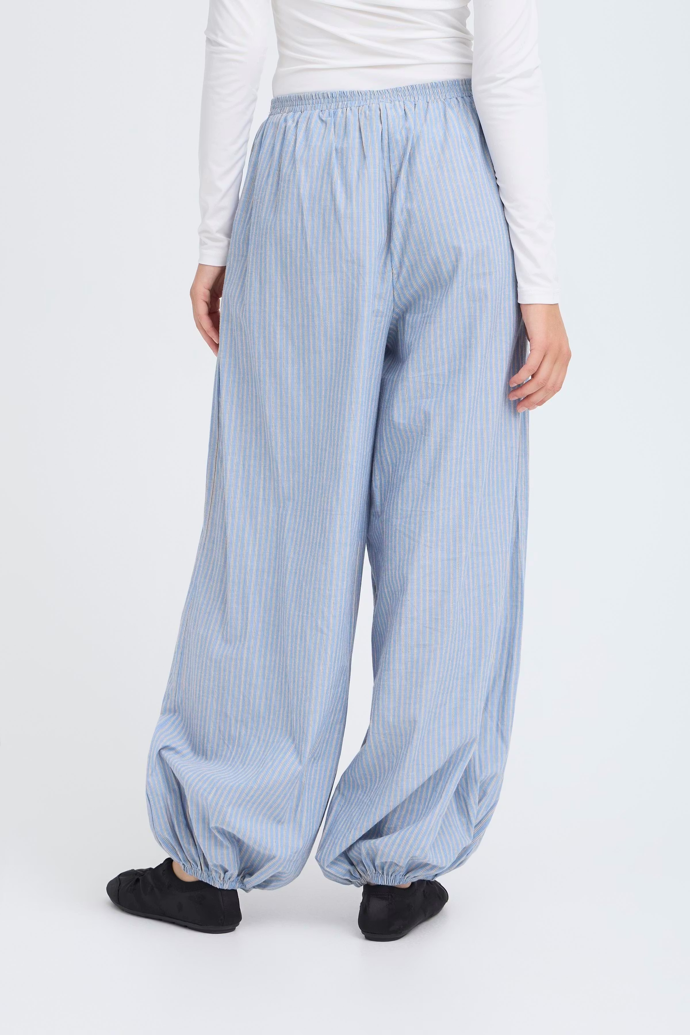 IHXMILLY Trousers LOOKBOOK BACK 20123991-205755