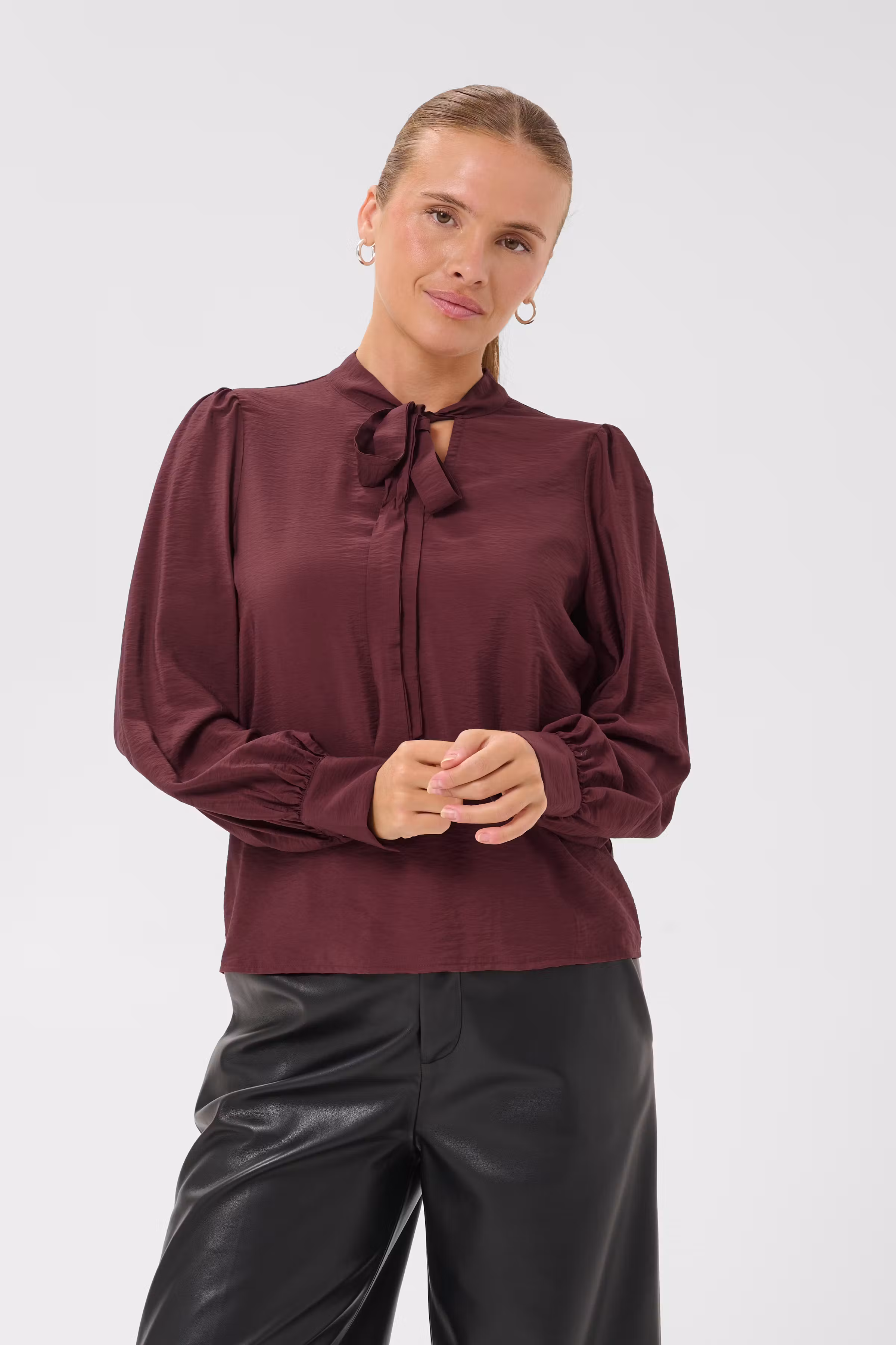 KAmaria Bluse LOOKBOOK FRONT 10512547-191525