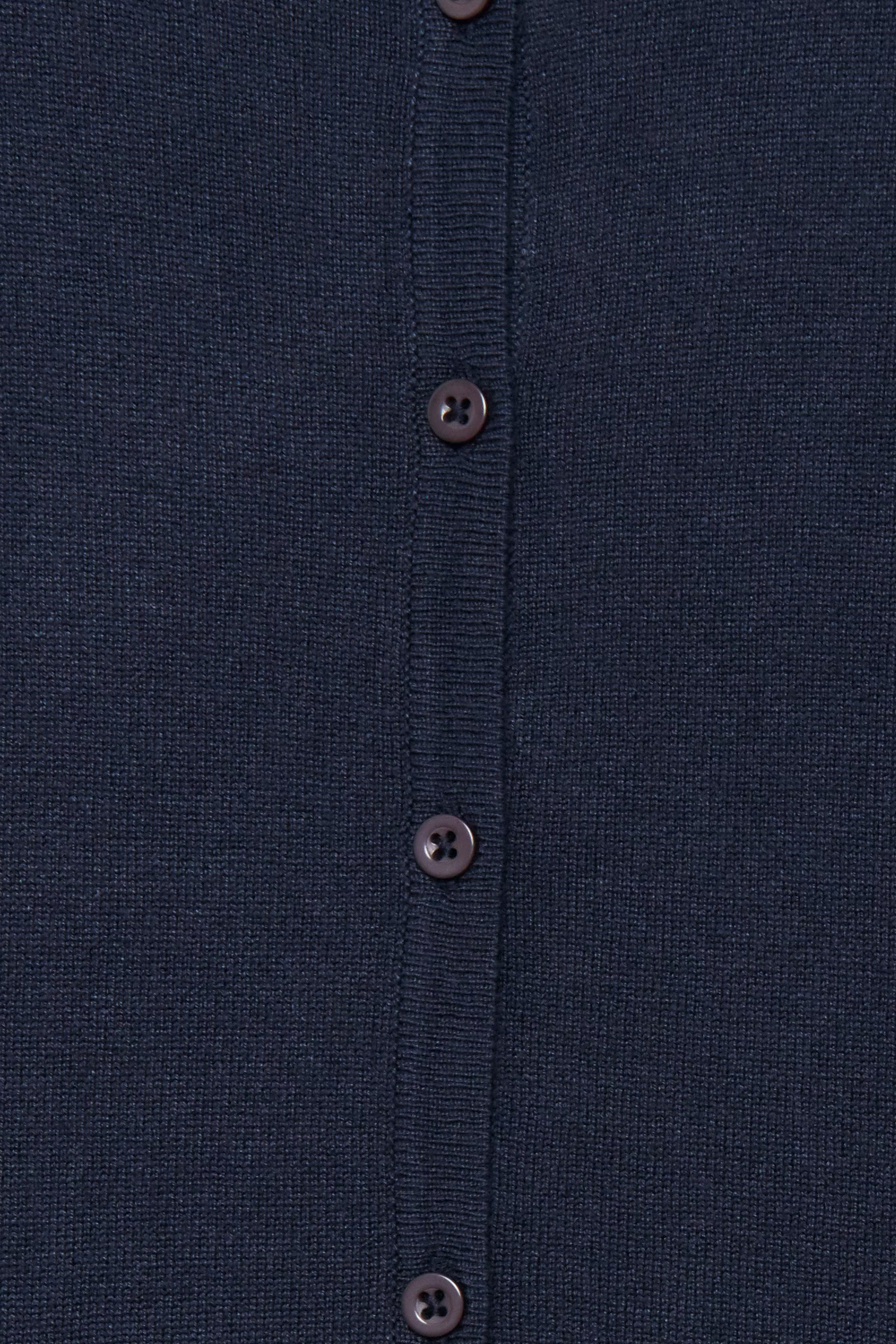 IHMAFA Cardigan PACK DETAIL 103115-14044