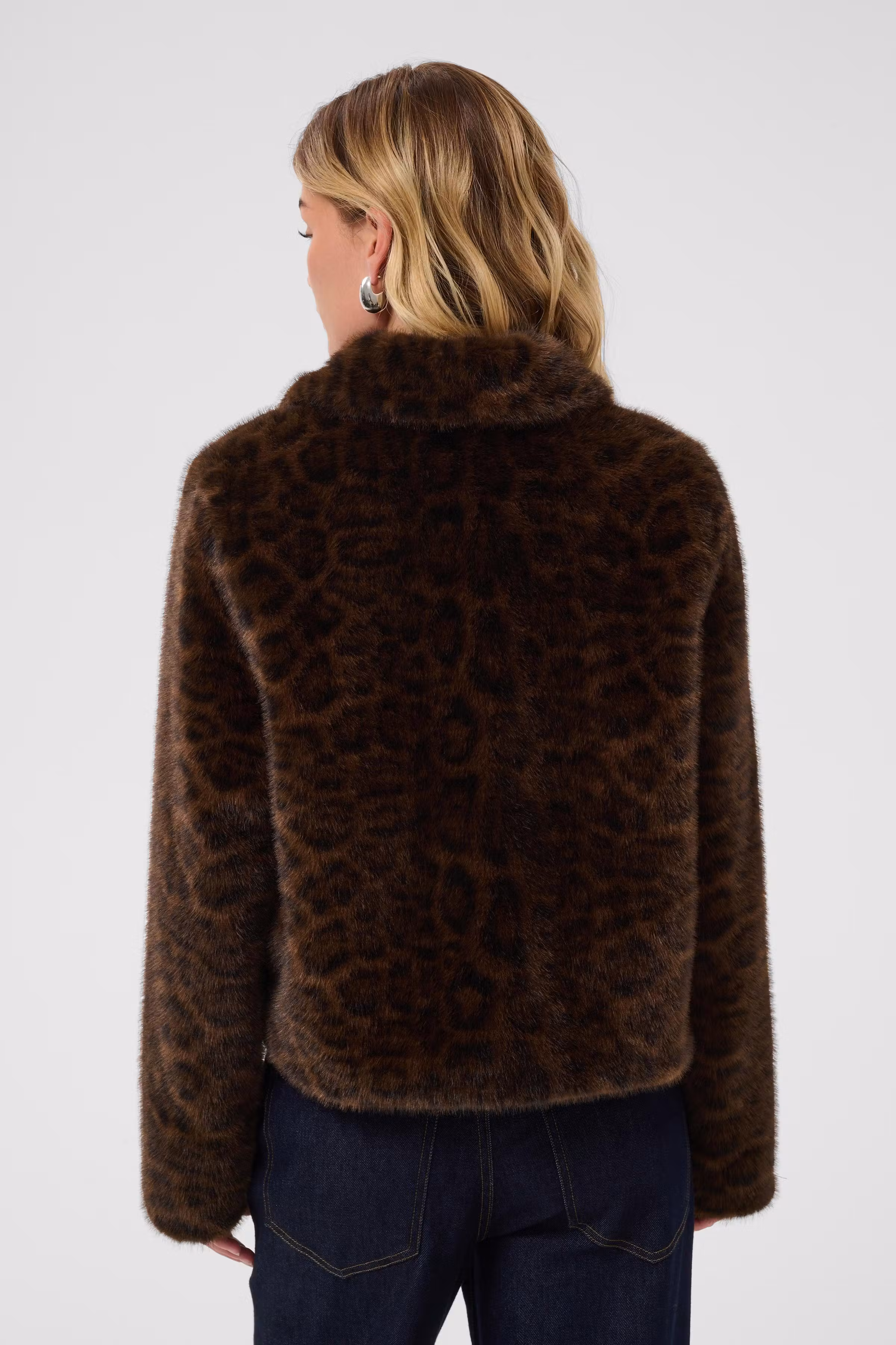 TalineSZ Ytterplagg LOOKBOOK BACK 30515776-305632