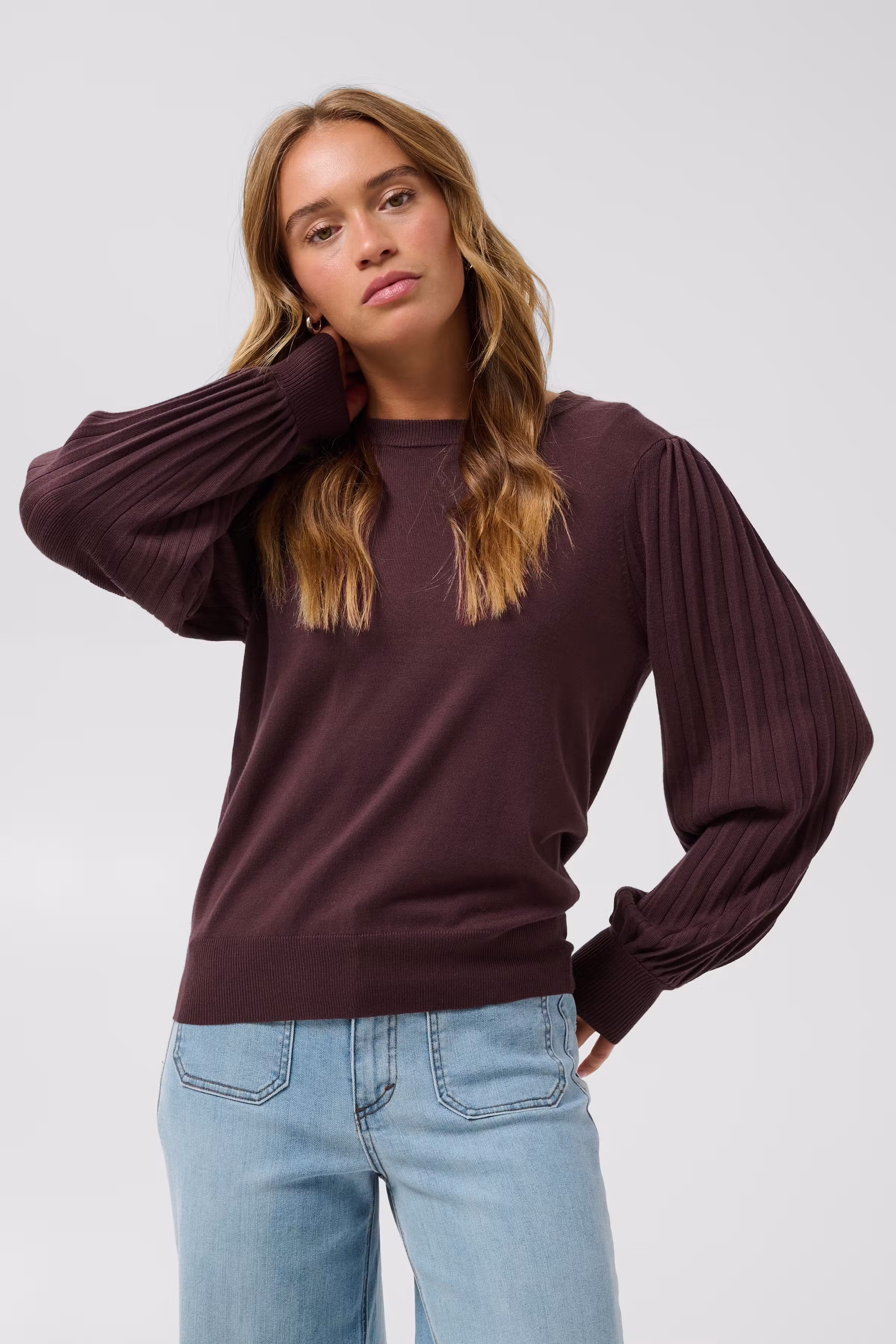 KAlone Pullover LOOKBOOK FRONT 10507905-191619