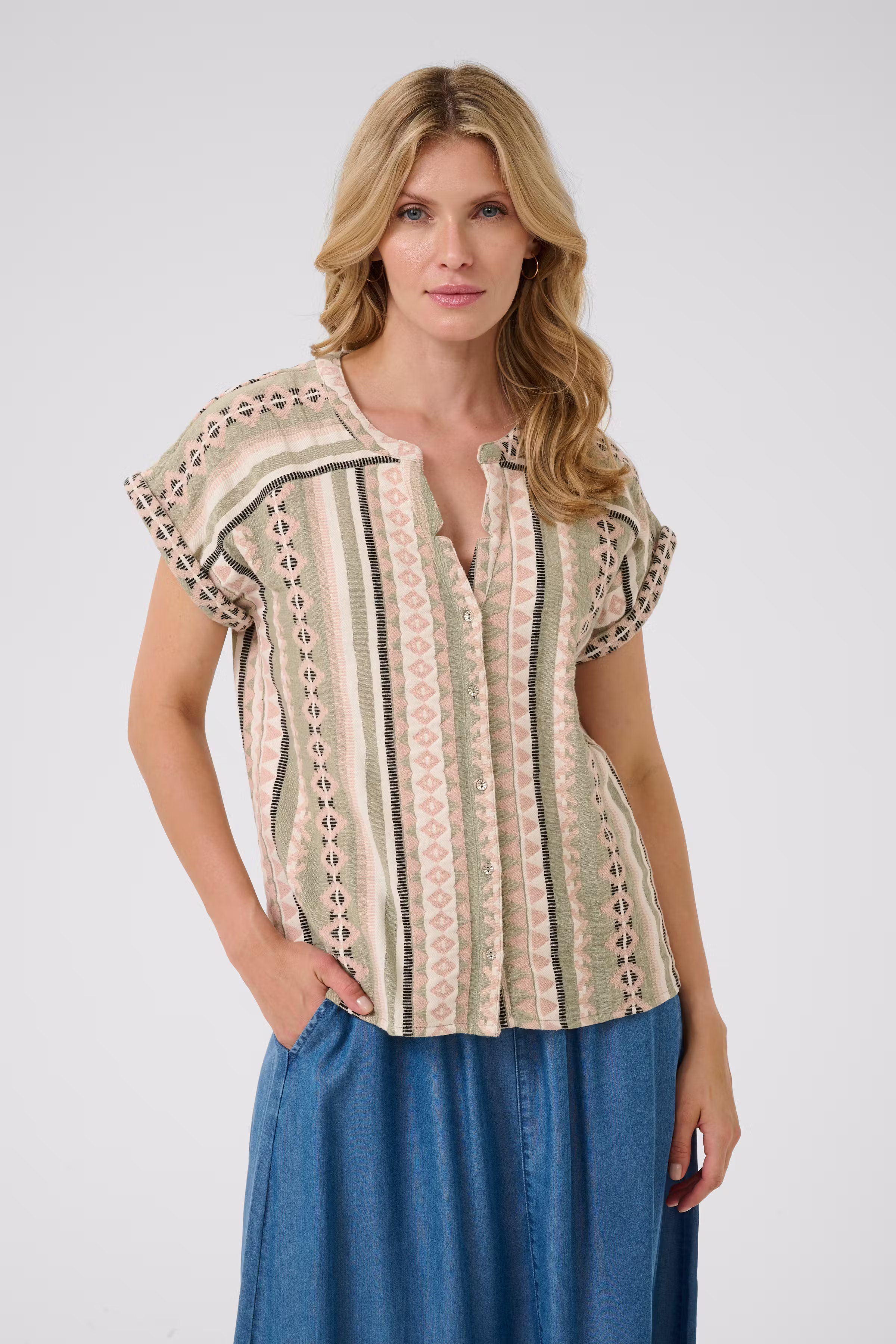 CRSola Blouse LOOKBOOK FRONT 10613546-107279