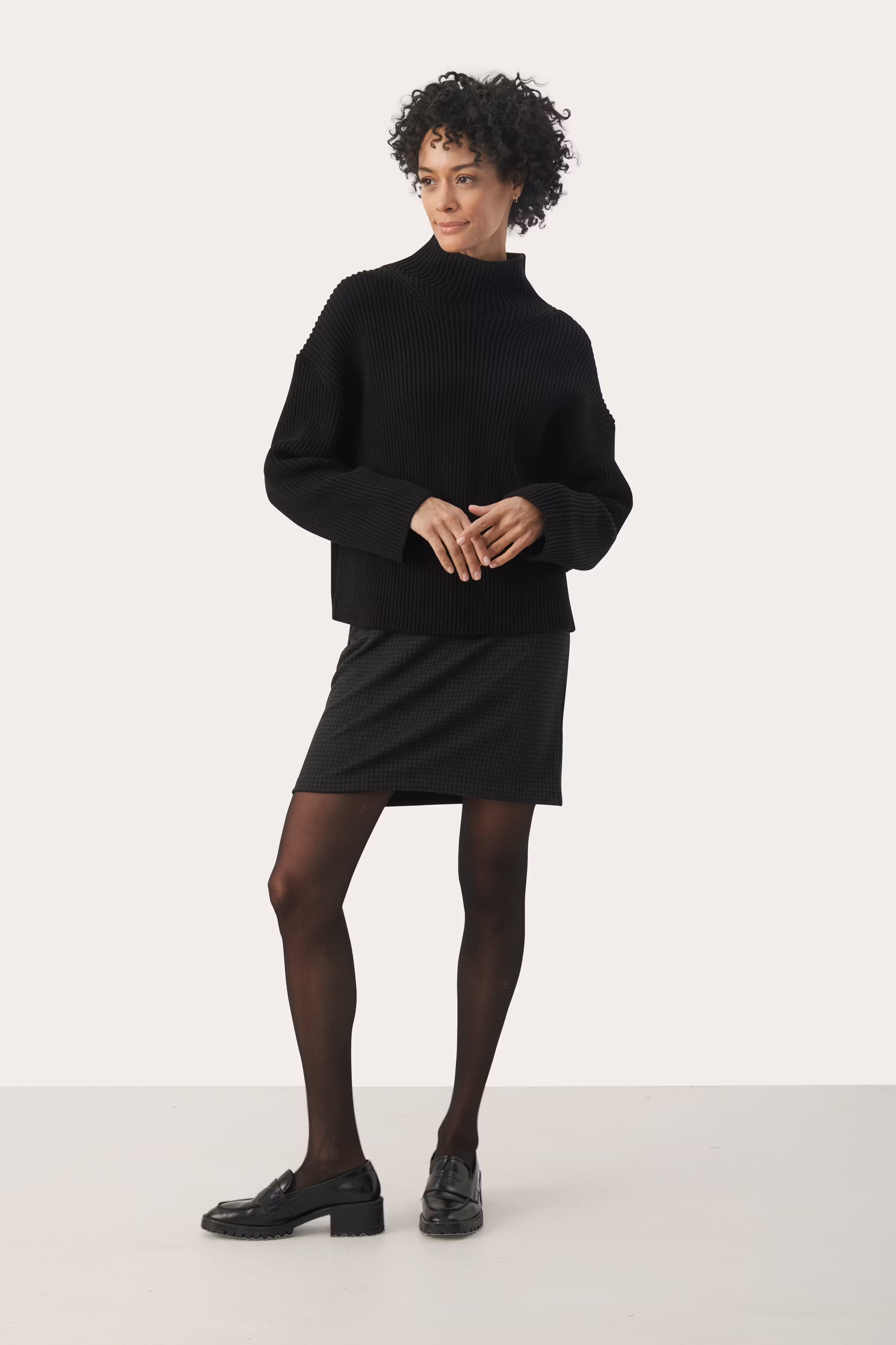 CorinnePW Rok LOCATION NONE 30308005-301696