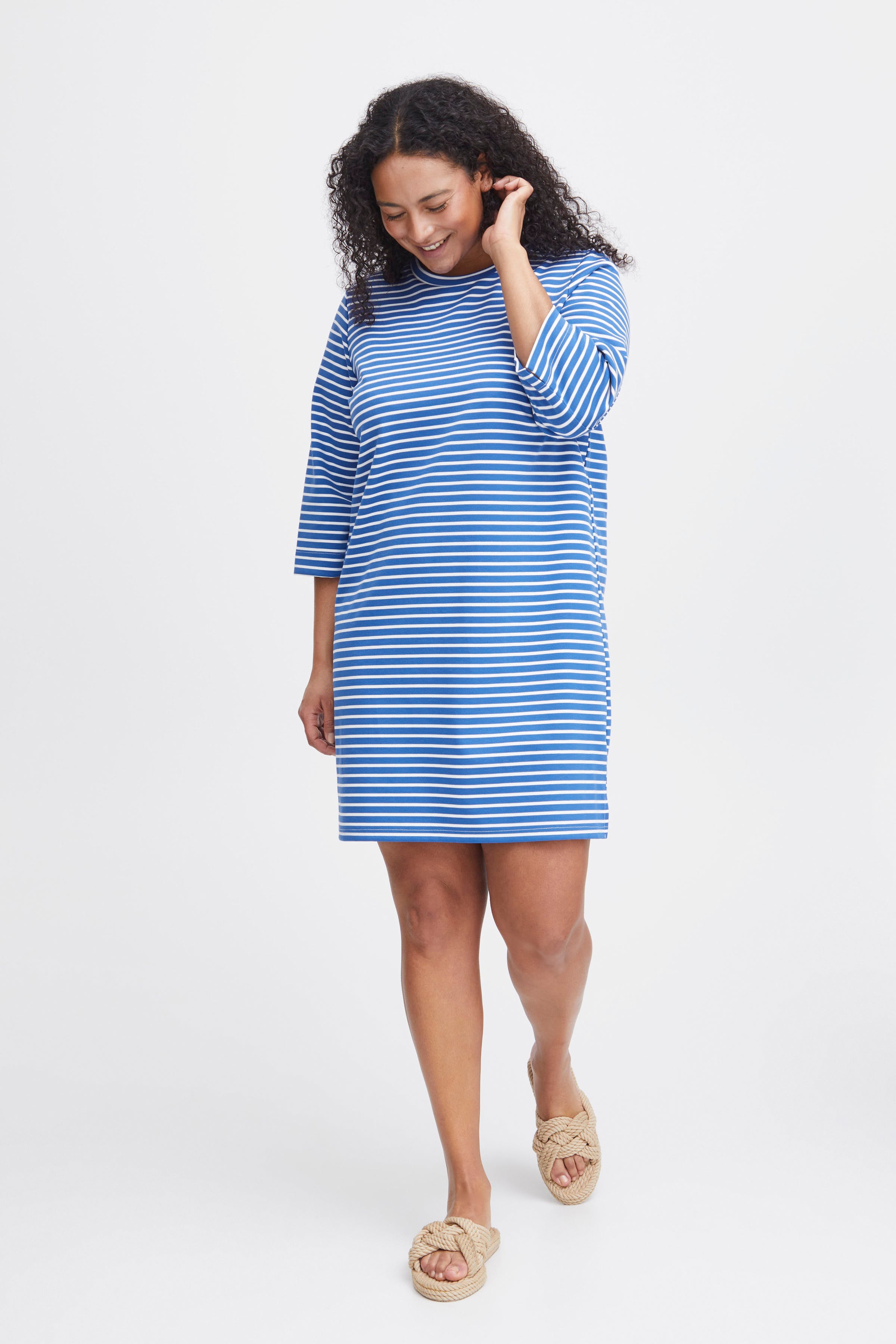 SWVARS Kleid LOOKBOOK FRONT 20614298-202815