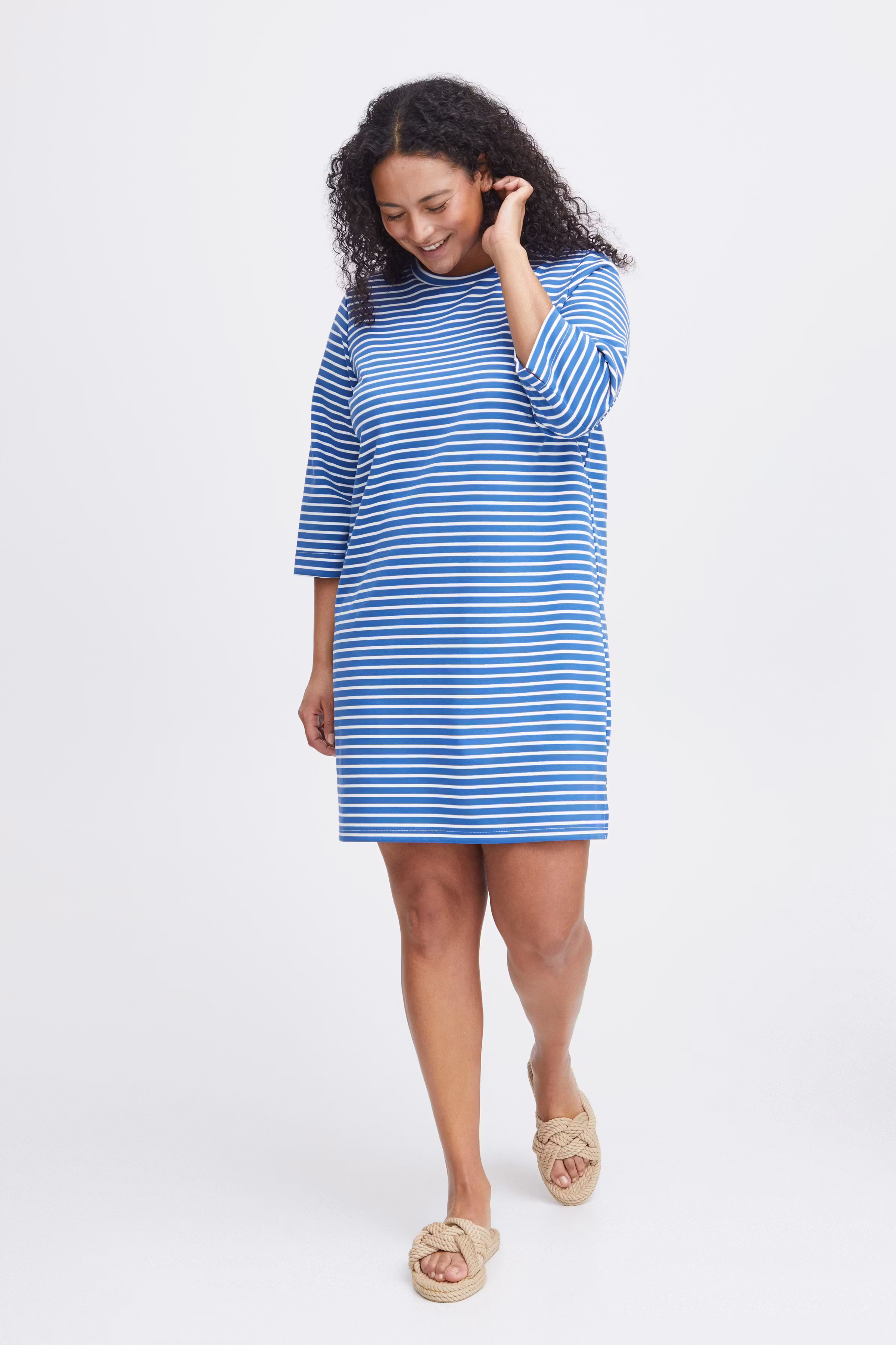 SWVARS Kleid LOOKBOOK FRONT 20614298-202815