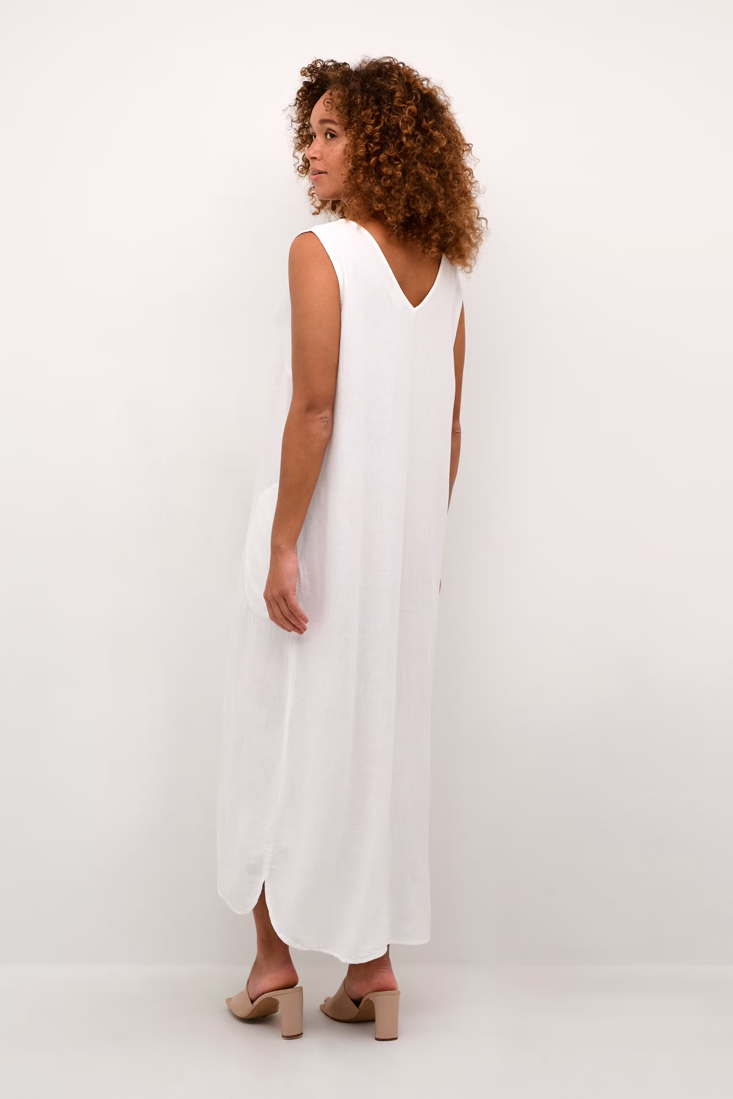 KAmilia Leinen Kleid LOOKBOOK BACK 10508427-110602