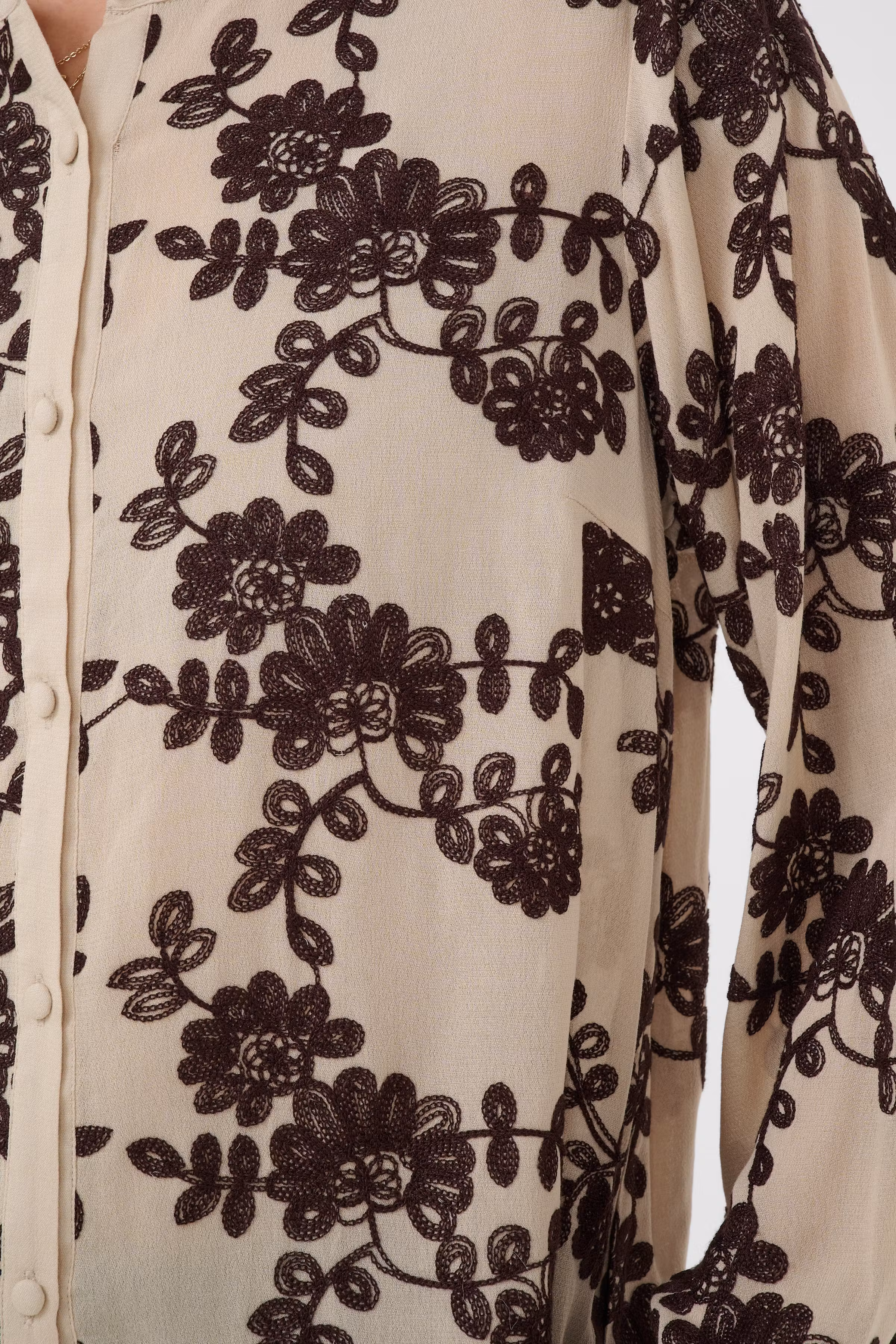 CRRuby Blouse LOOKBOOK DETAIL 10615333-109939
