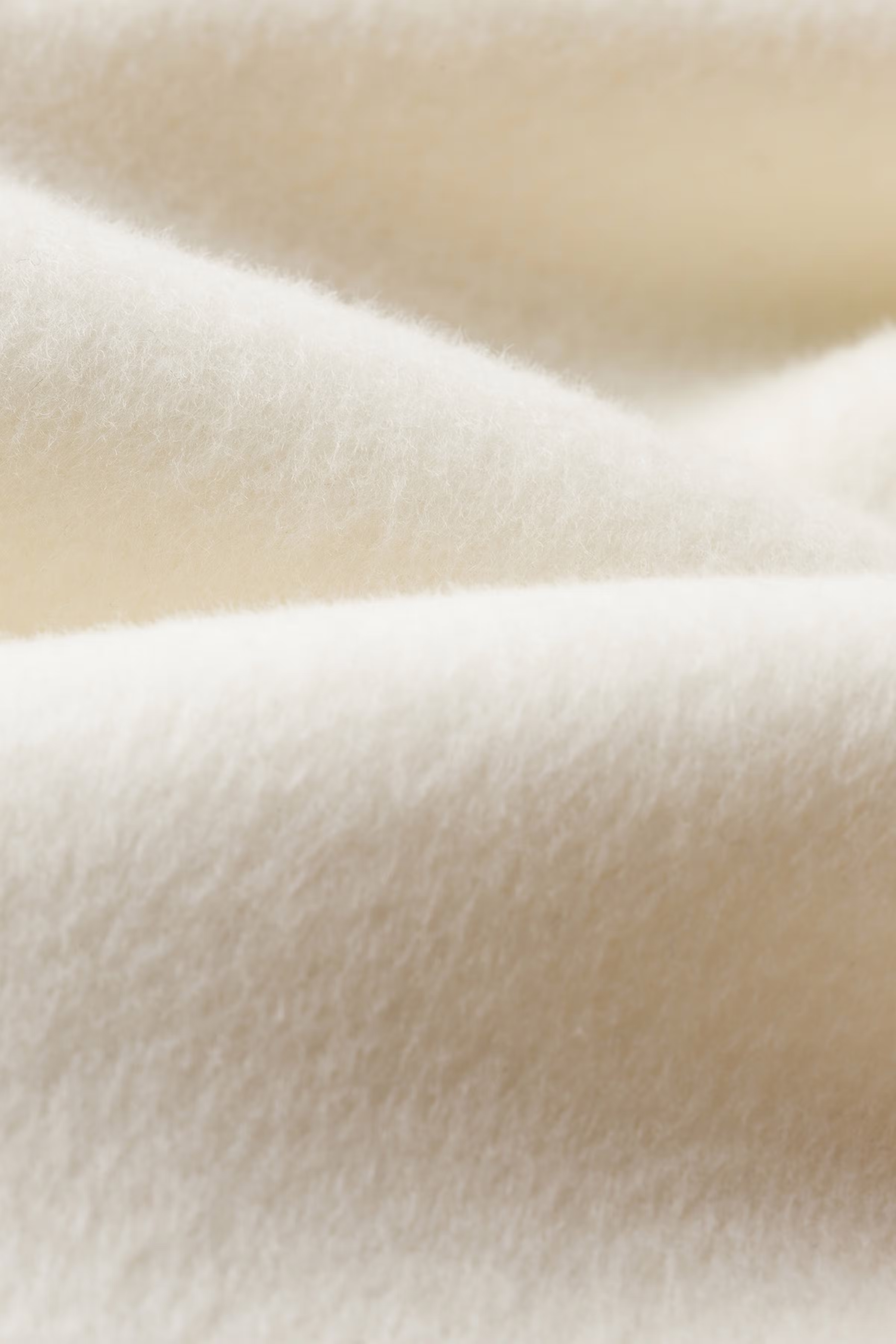 CELIA Mantel PACK DETAIL 30600564-WH015