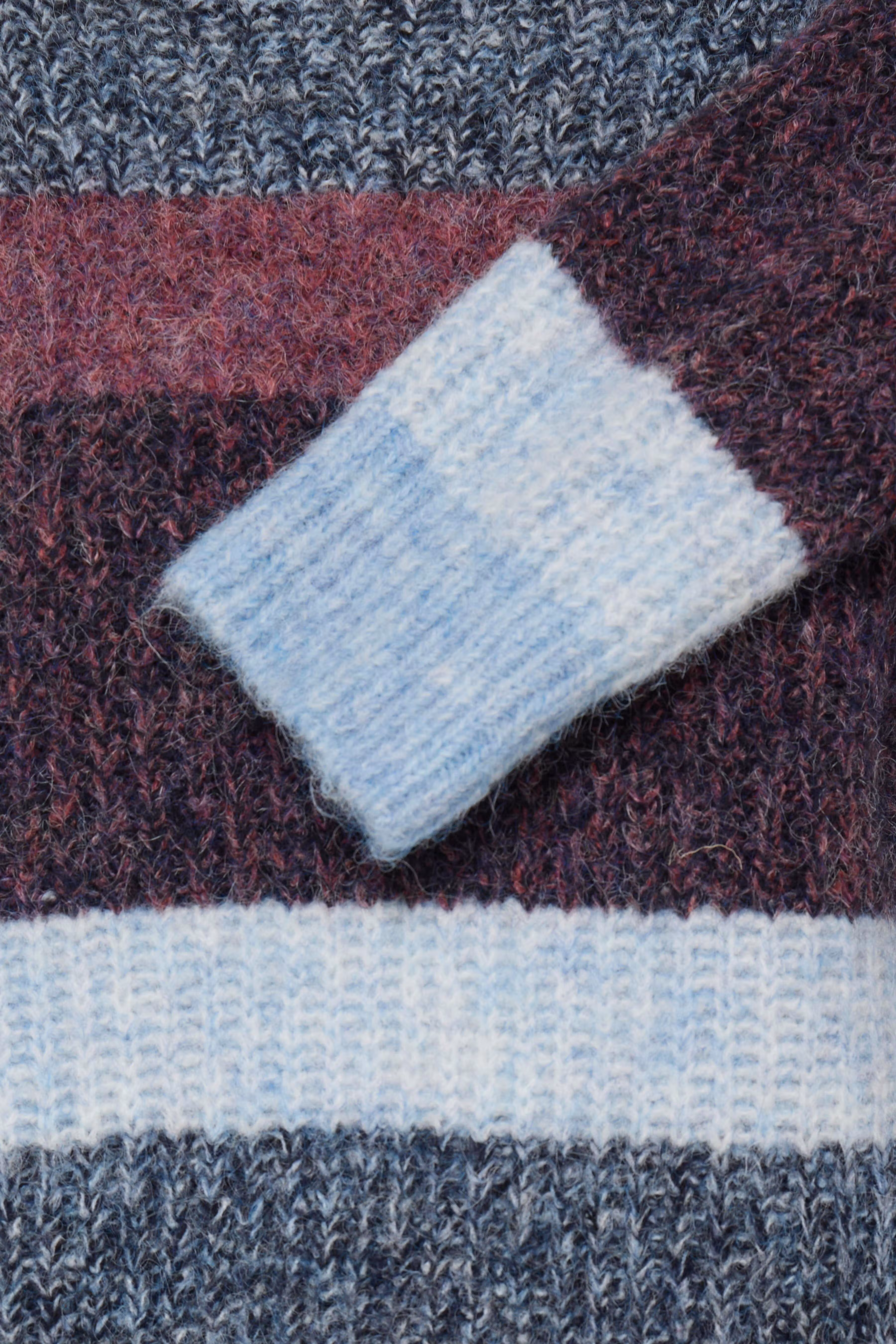 IHZULU Pullover PACK DETAIL 20126856-900013256