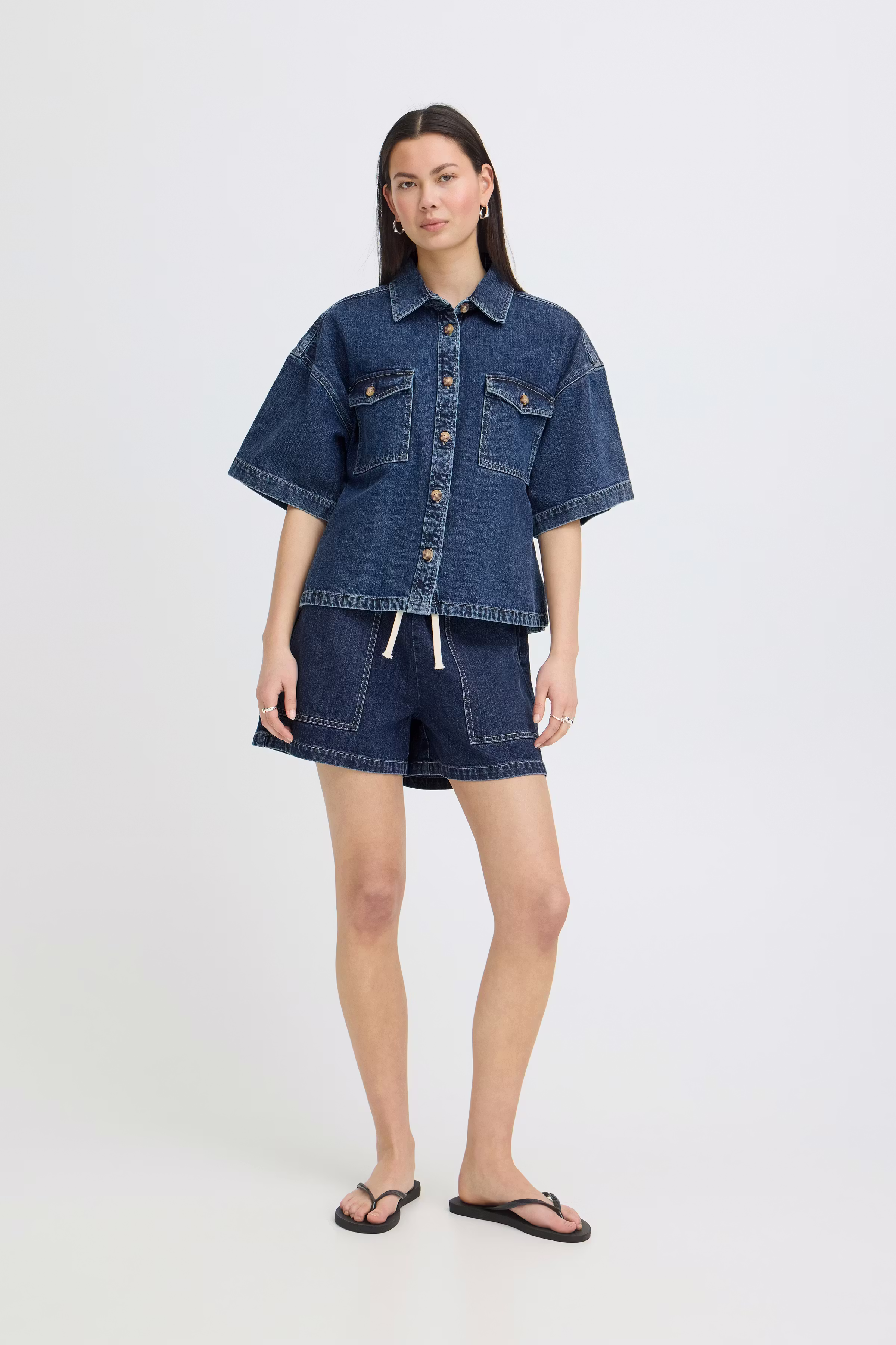 IHKAMINA Skjorta LOOKBOOK FRONT 20125964-200339