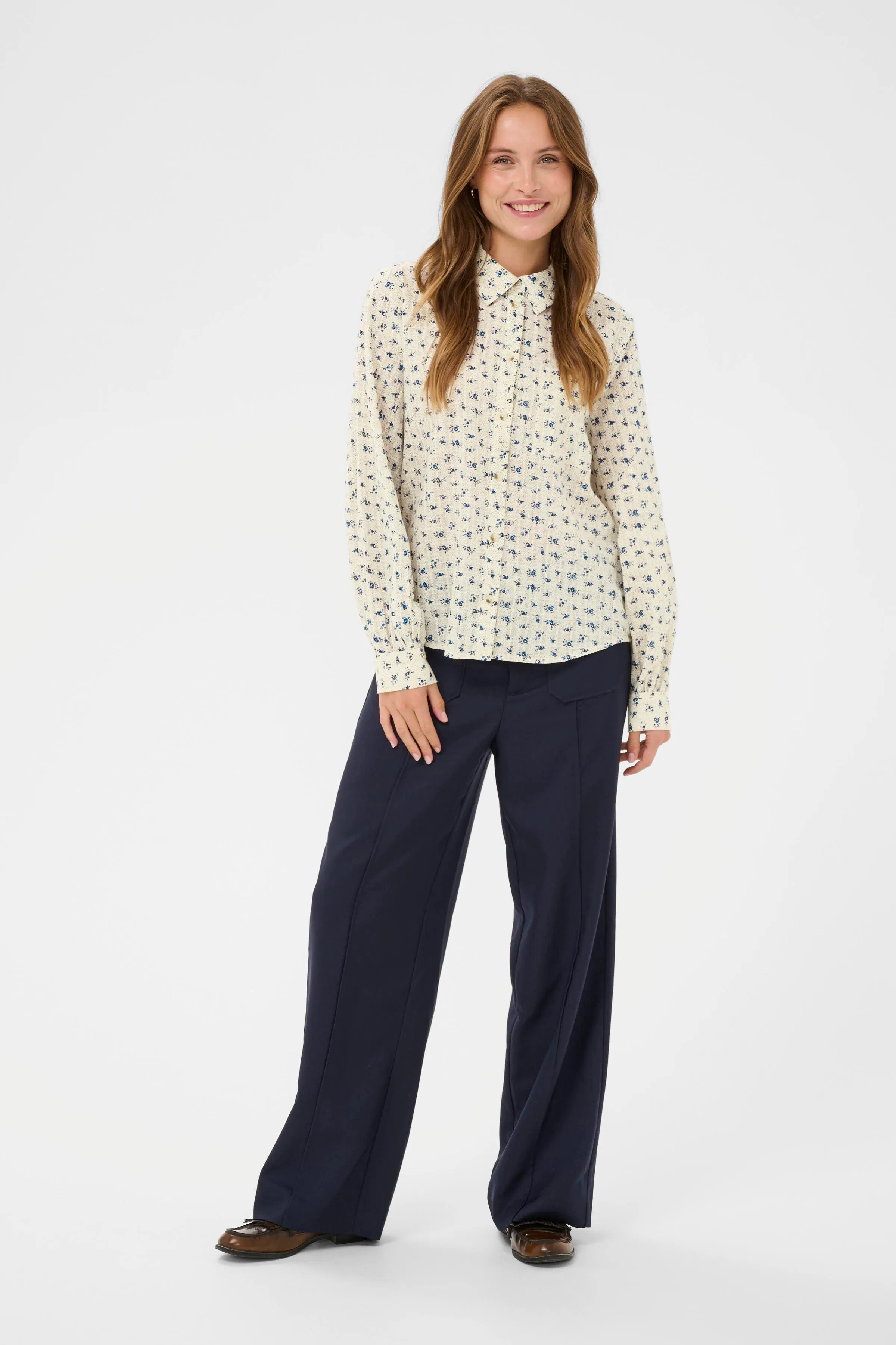 OmeliaSZ Hemd LOOKBOOK FRONT 30514825-304535