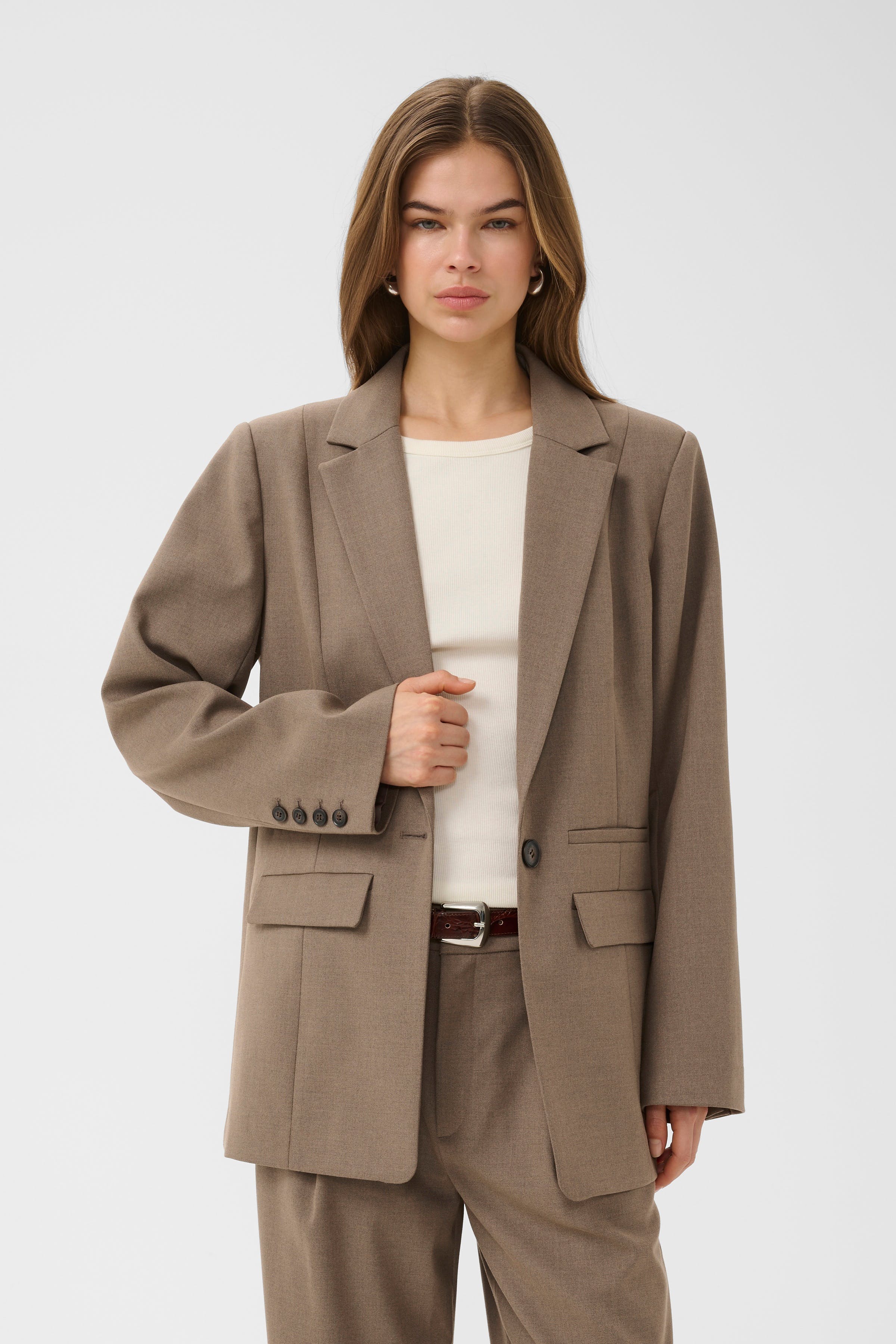 GZpaula Blazer LOOKBOOK FRONT 10910914-106856