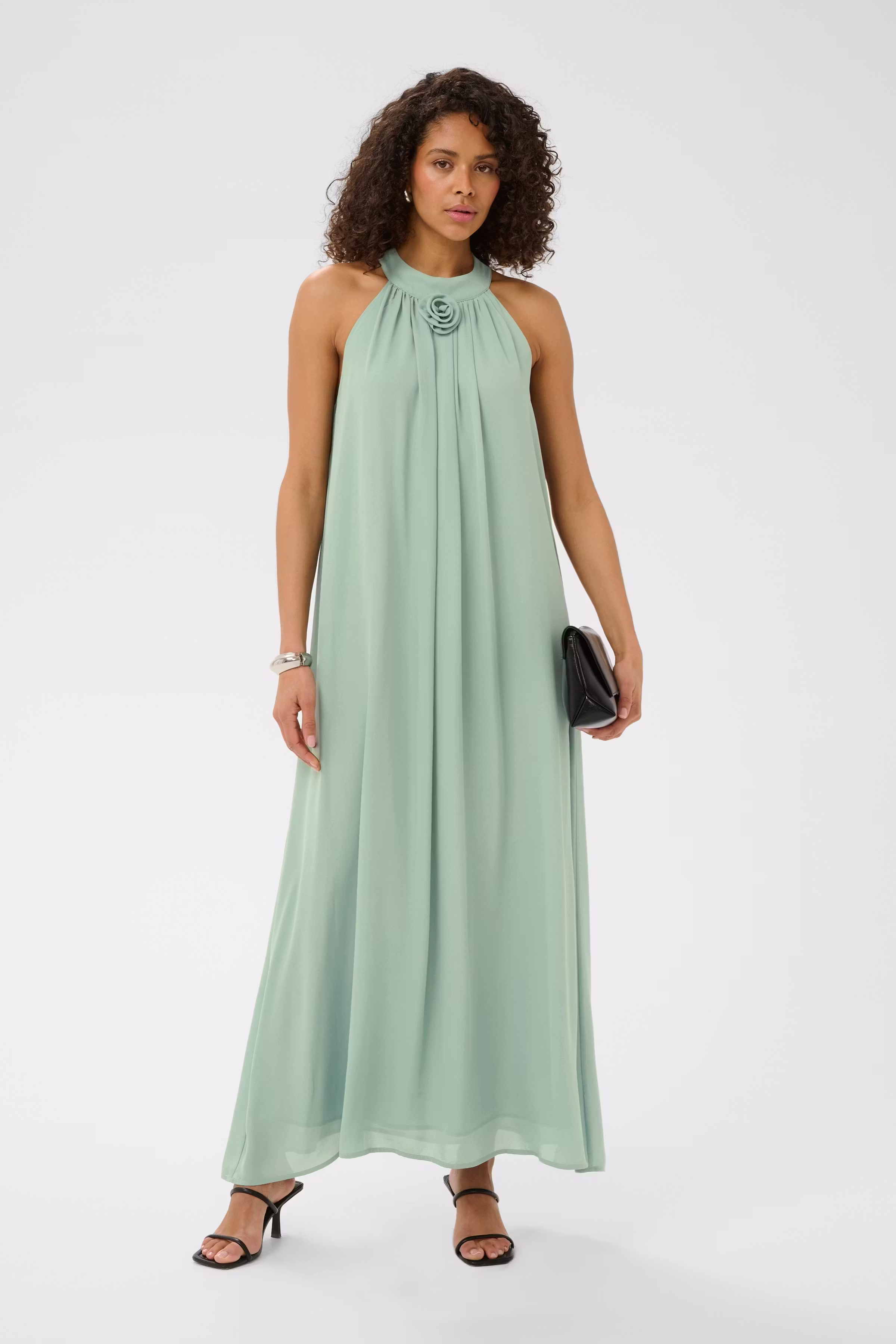 KAlorinda Kjole LOOKBOOK FRONT 10512172-109880