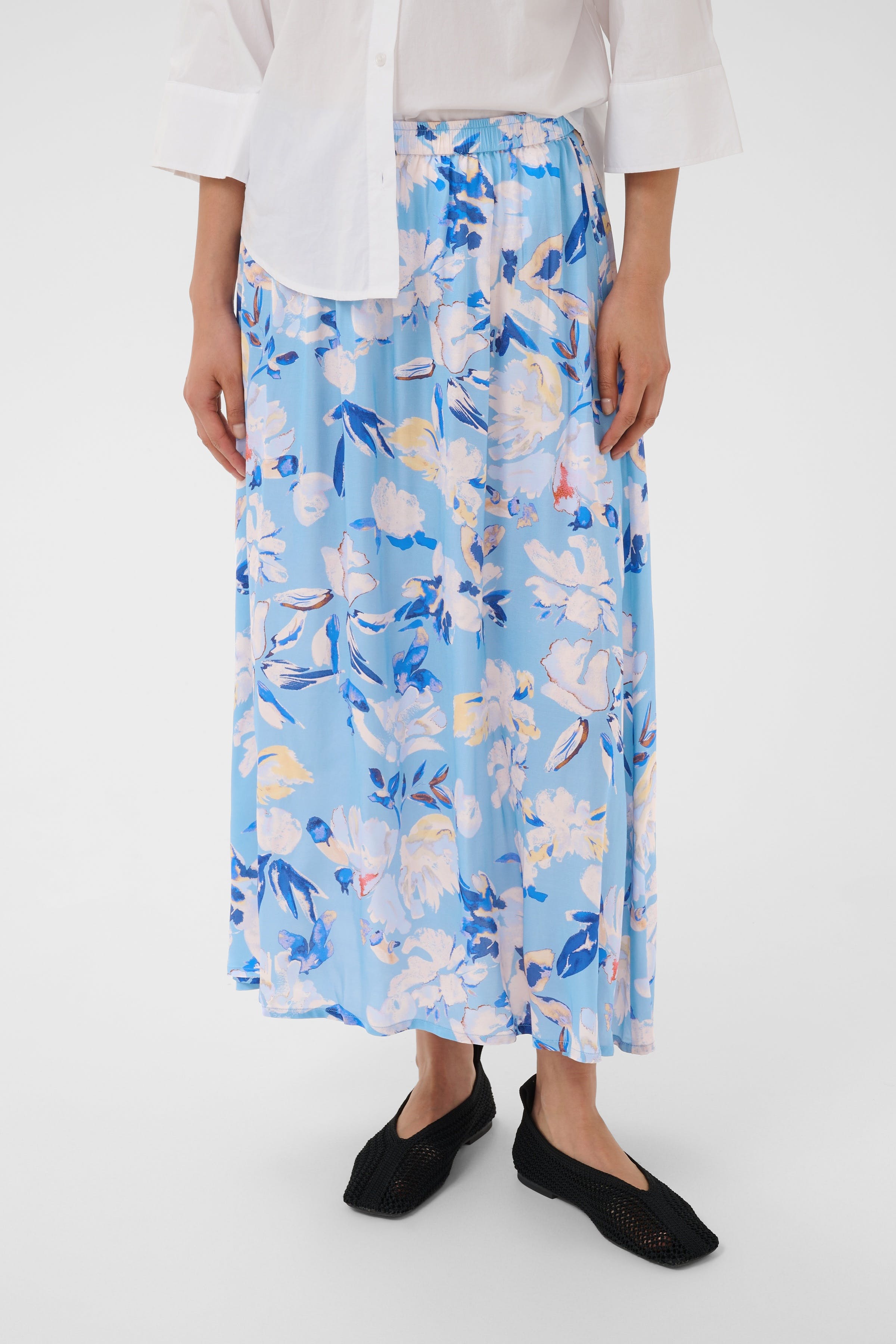 BinaPW Skirt LOOKBOOK FRONT 30310563-304955