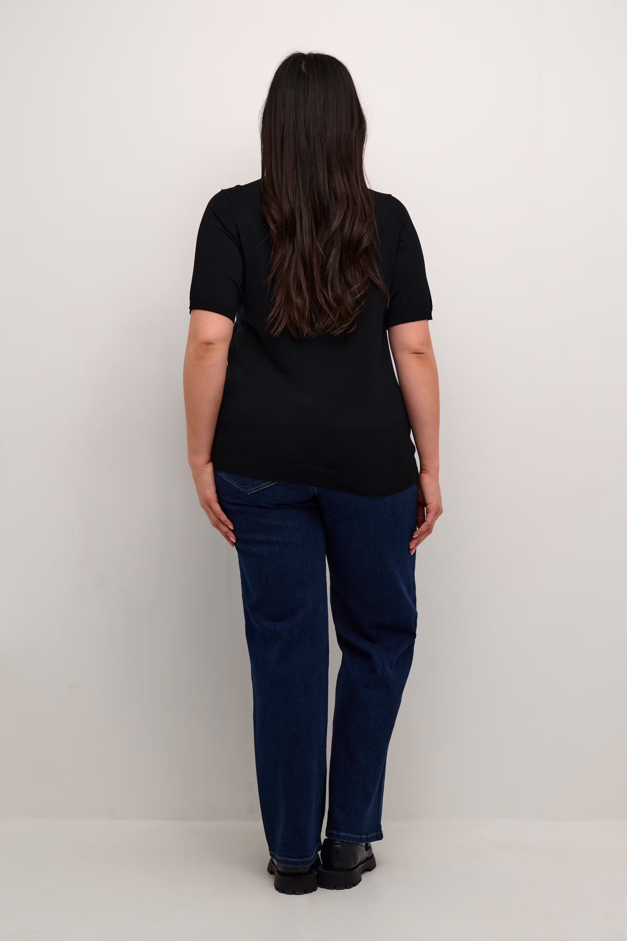 KClizzy Pullover LOOKBOOK BACK 10582205-100121