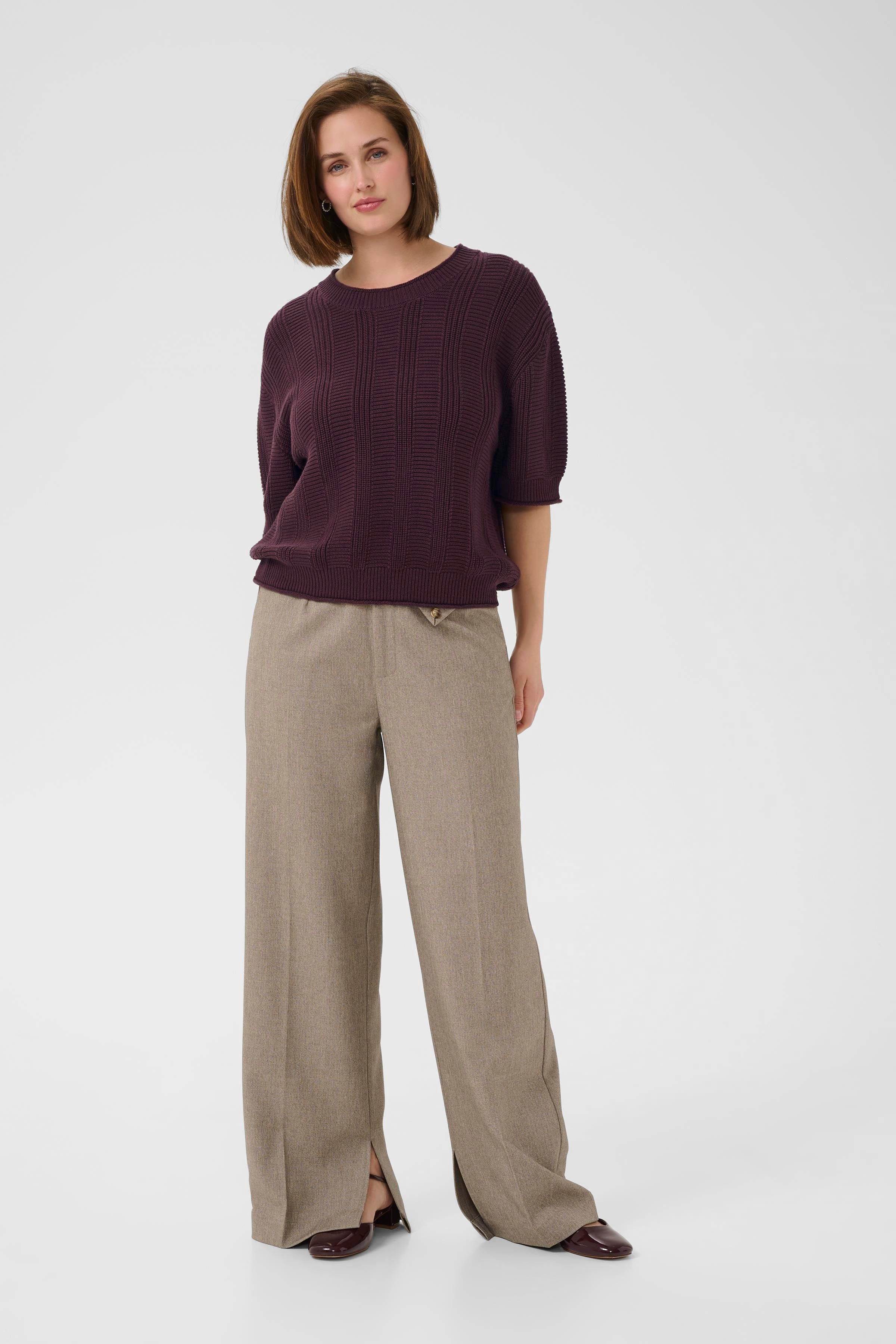 KAwhitney Pullover LOOKBOOK FRONT 10510098-191619