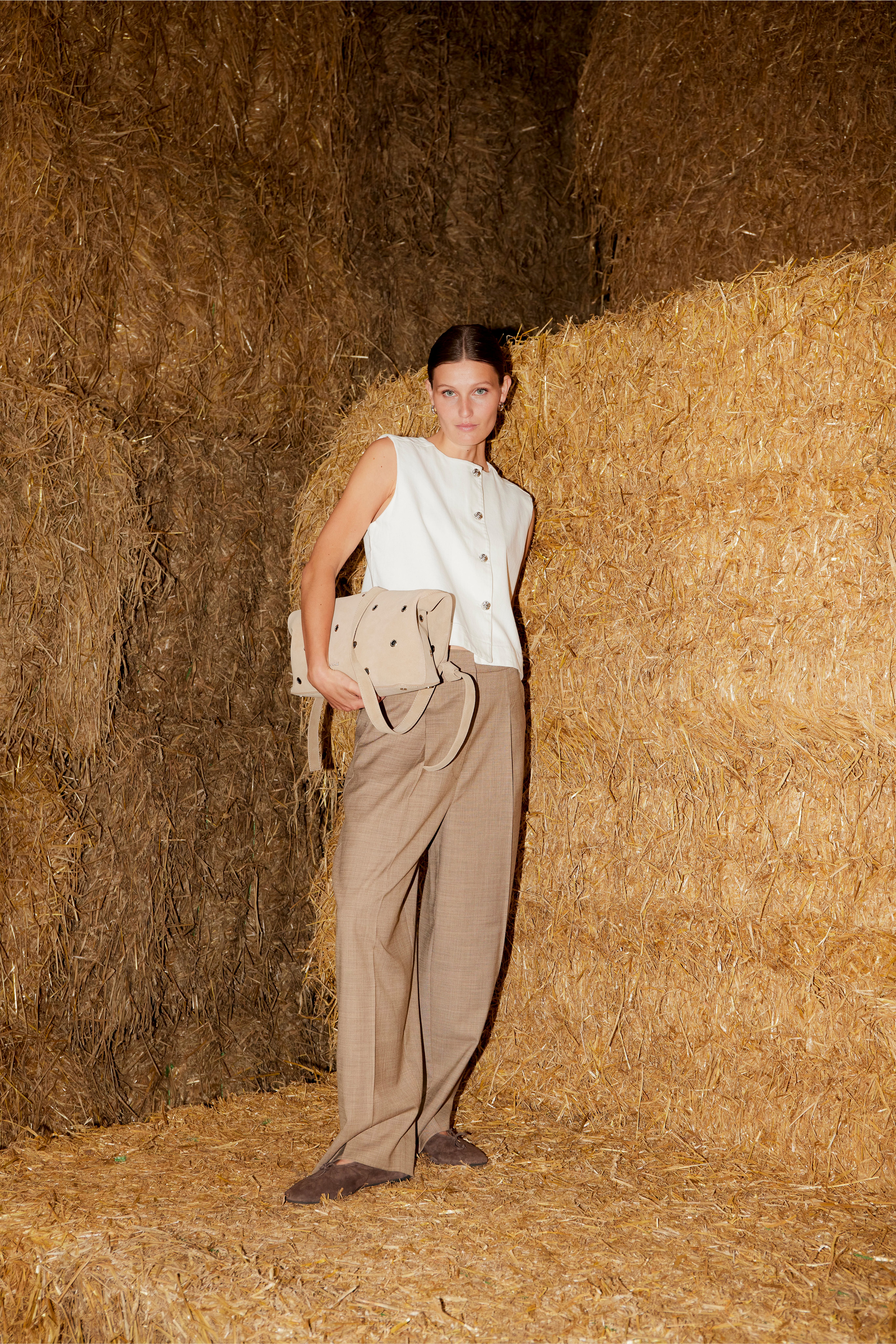 SLRina Vest LOCATION NONE 30409058-120304