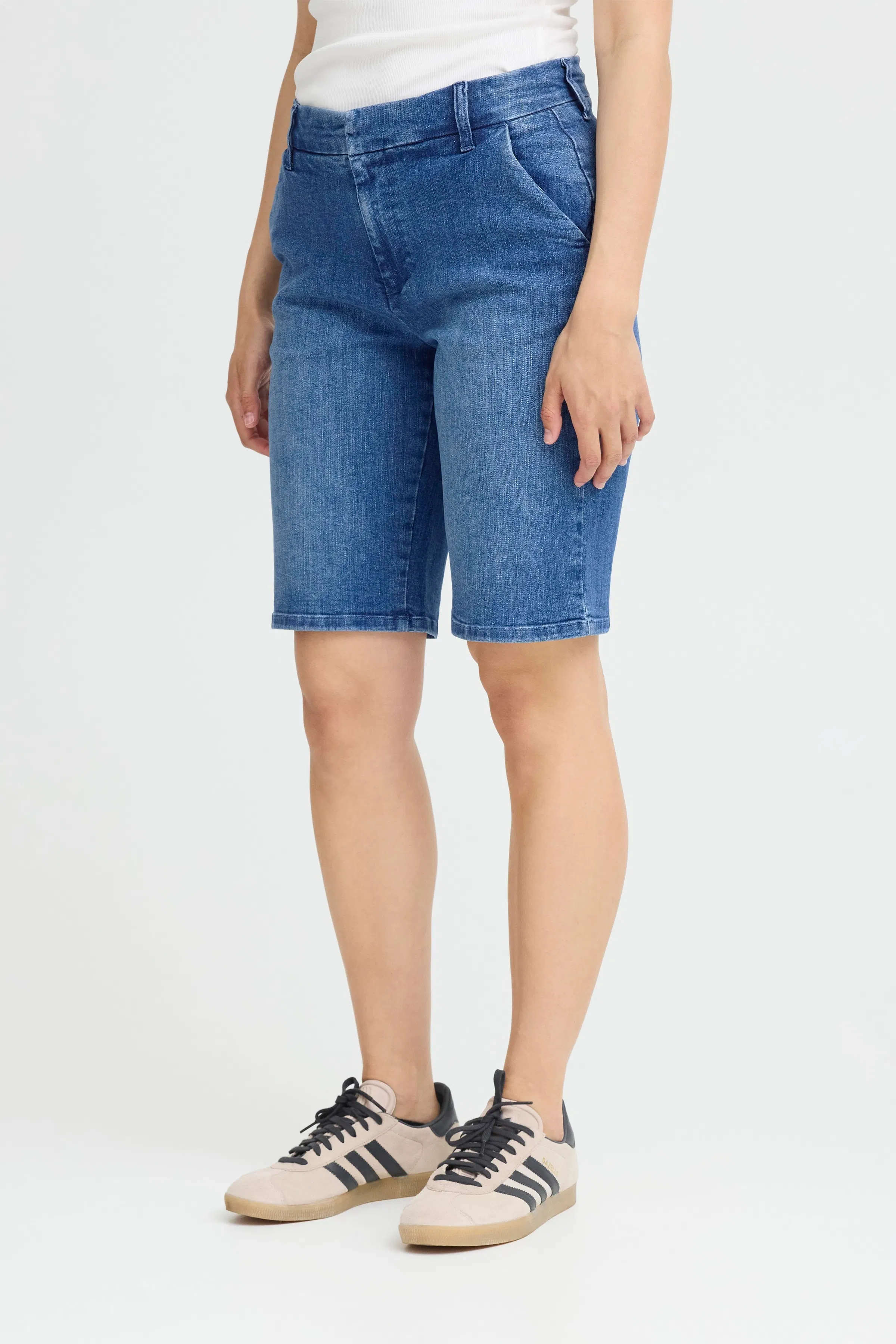 PZKATJA Shorts LOOKBOOK FRONT 50209042-200005