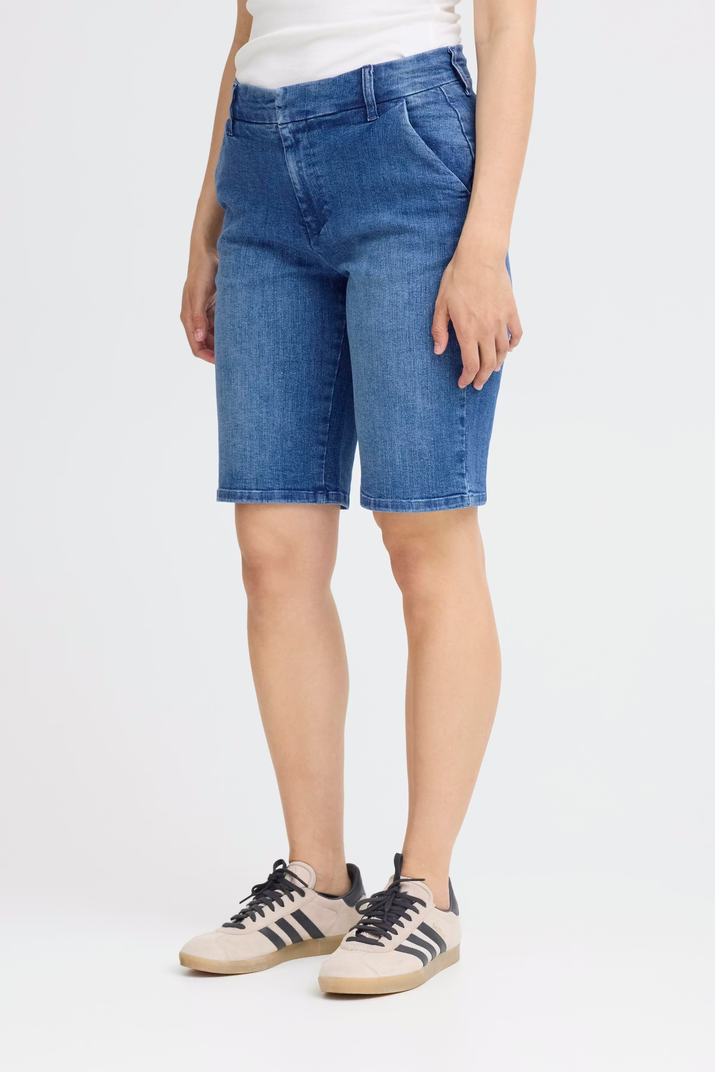 PZKATJA Shorts LOOKBOOK FRONT 50209042-200005