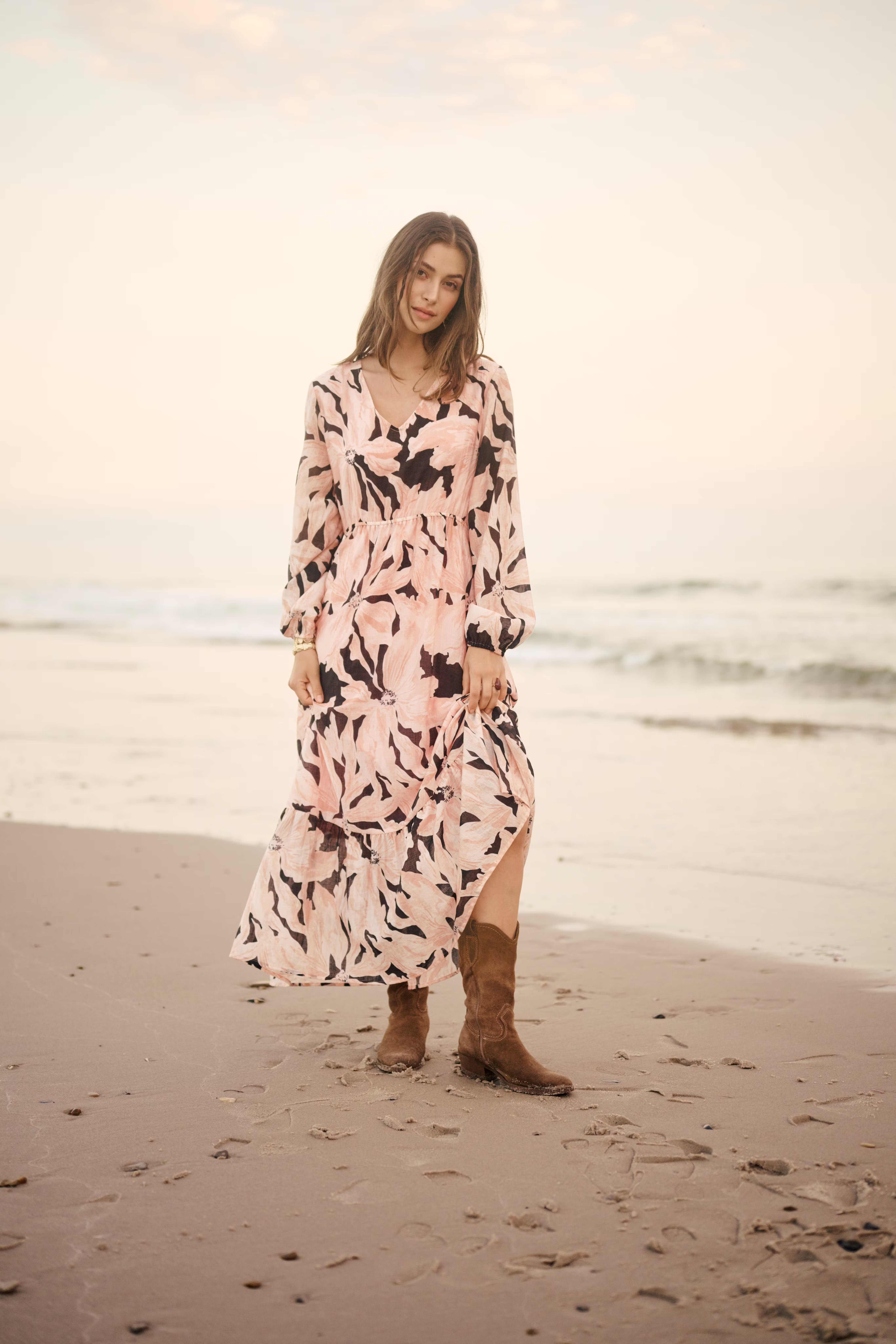 CRReese Robe LOCATION NONE 10614344-108365