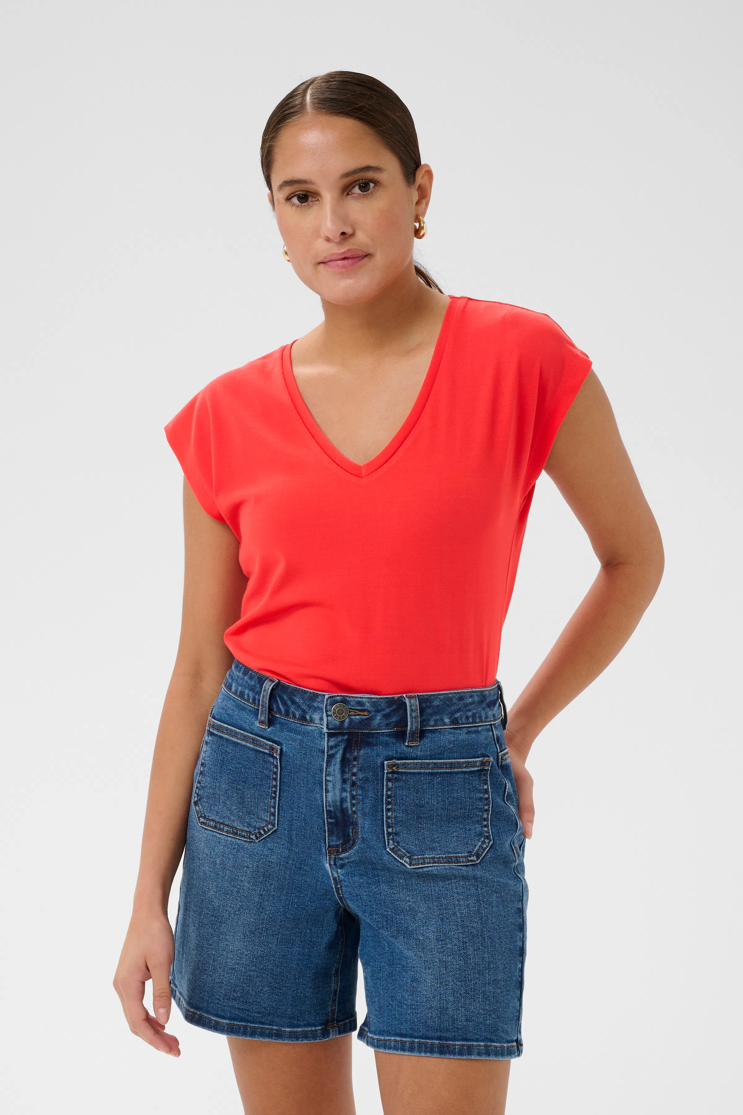 KAlise T-shirt LOOKBOOK FRONT 10504040-171664