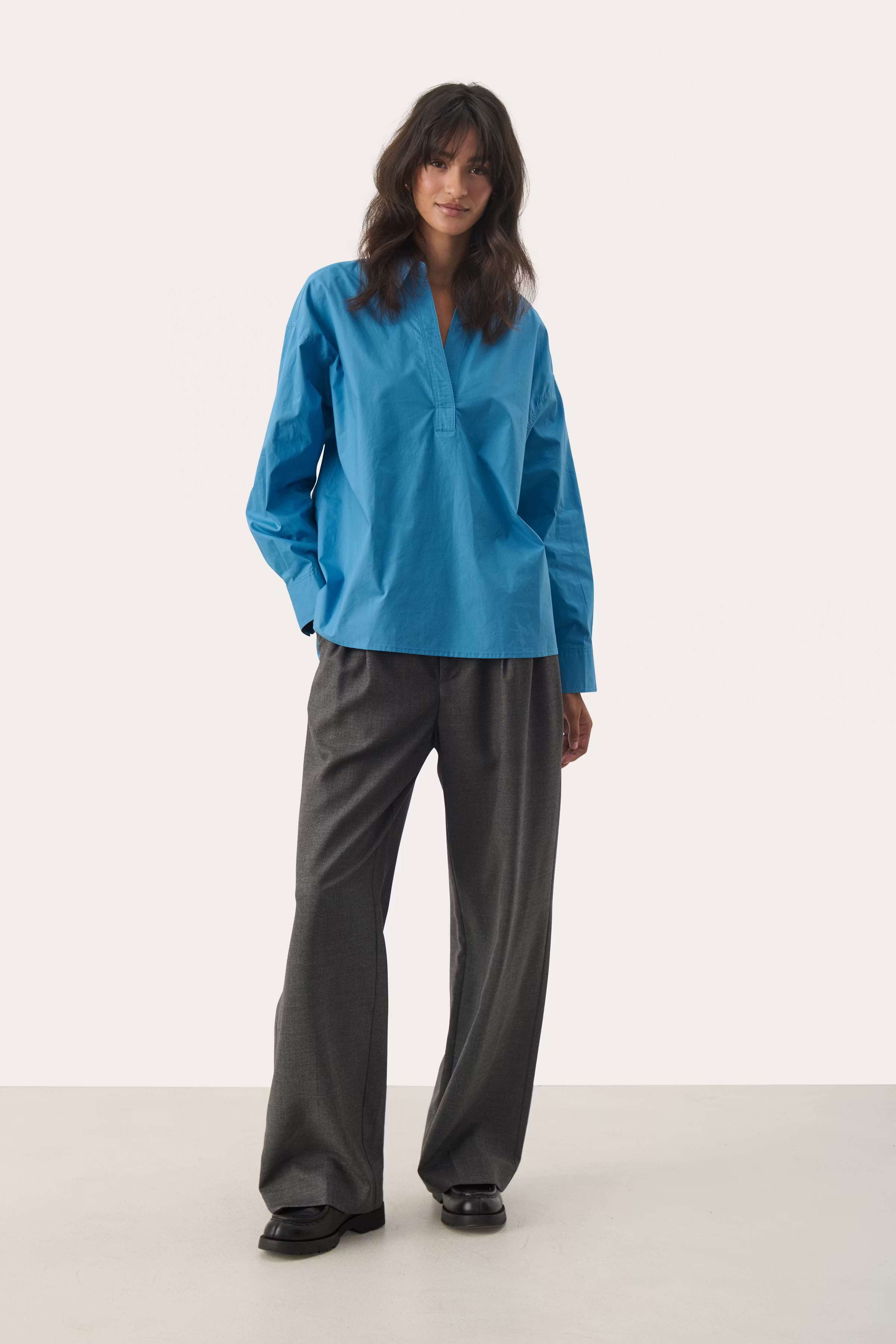 LynnePW Shirt LOOKBOOK FRONT 30308868-184036