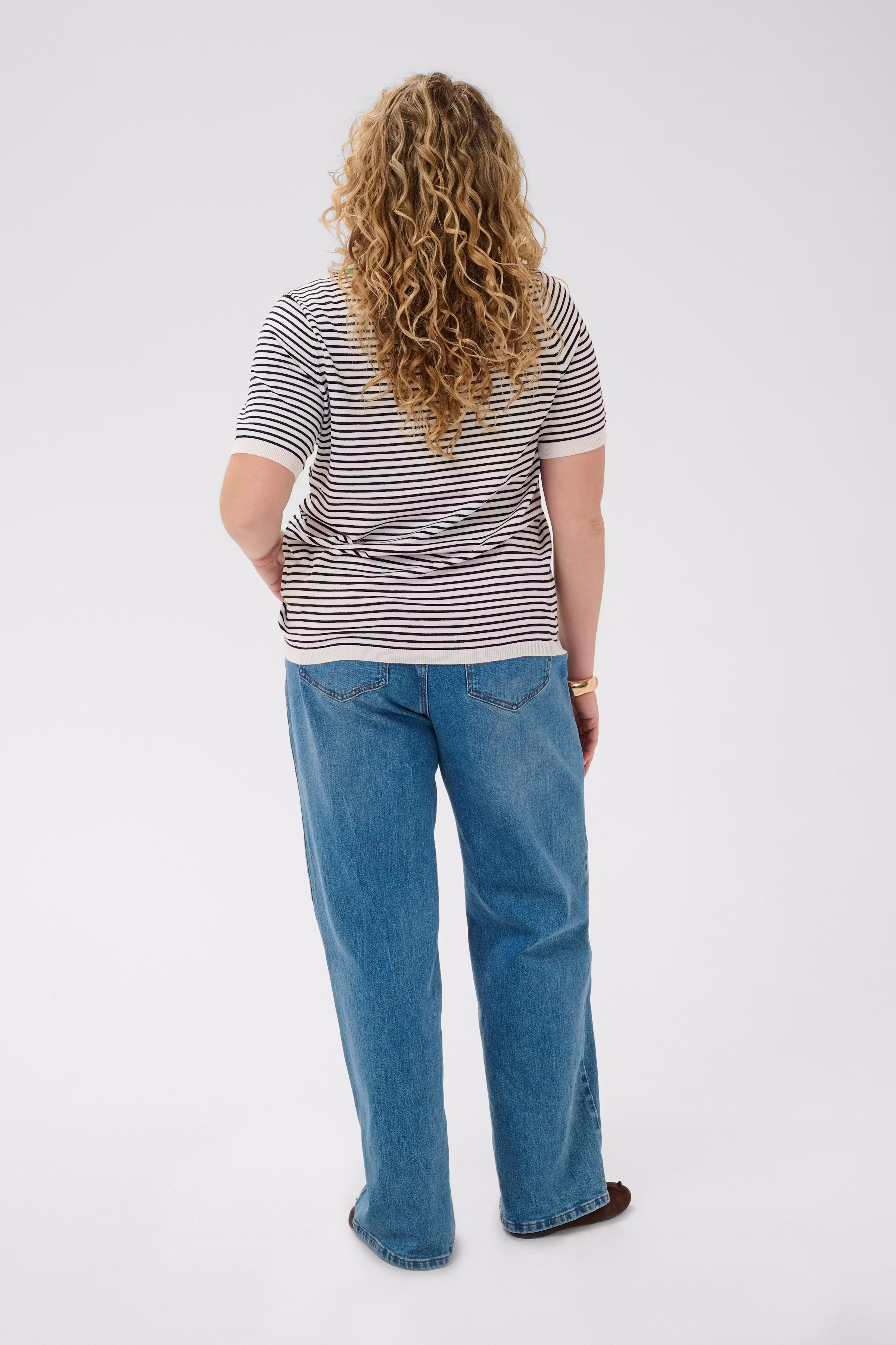 KClizzy Pullover LOOKBOOK BACK 10584211-109151