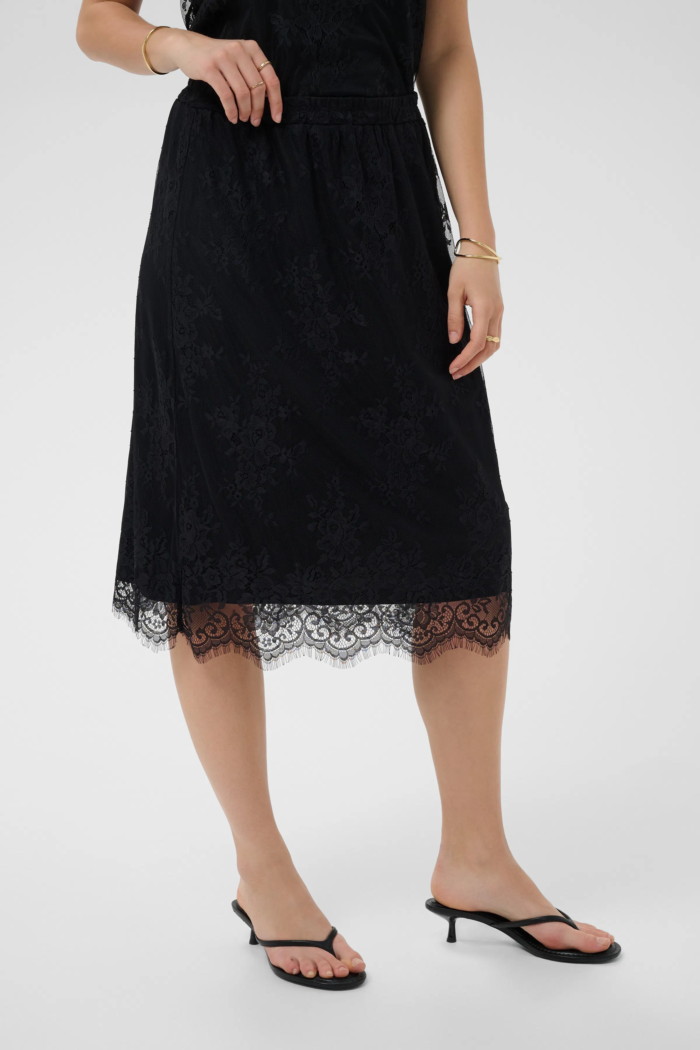 CRMira Rock LOOKBOOK FRONT 10615810-100120