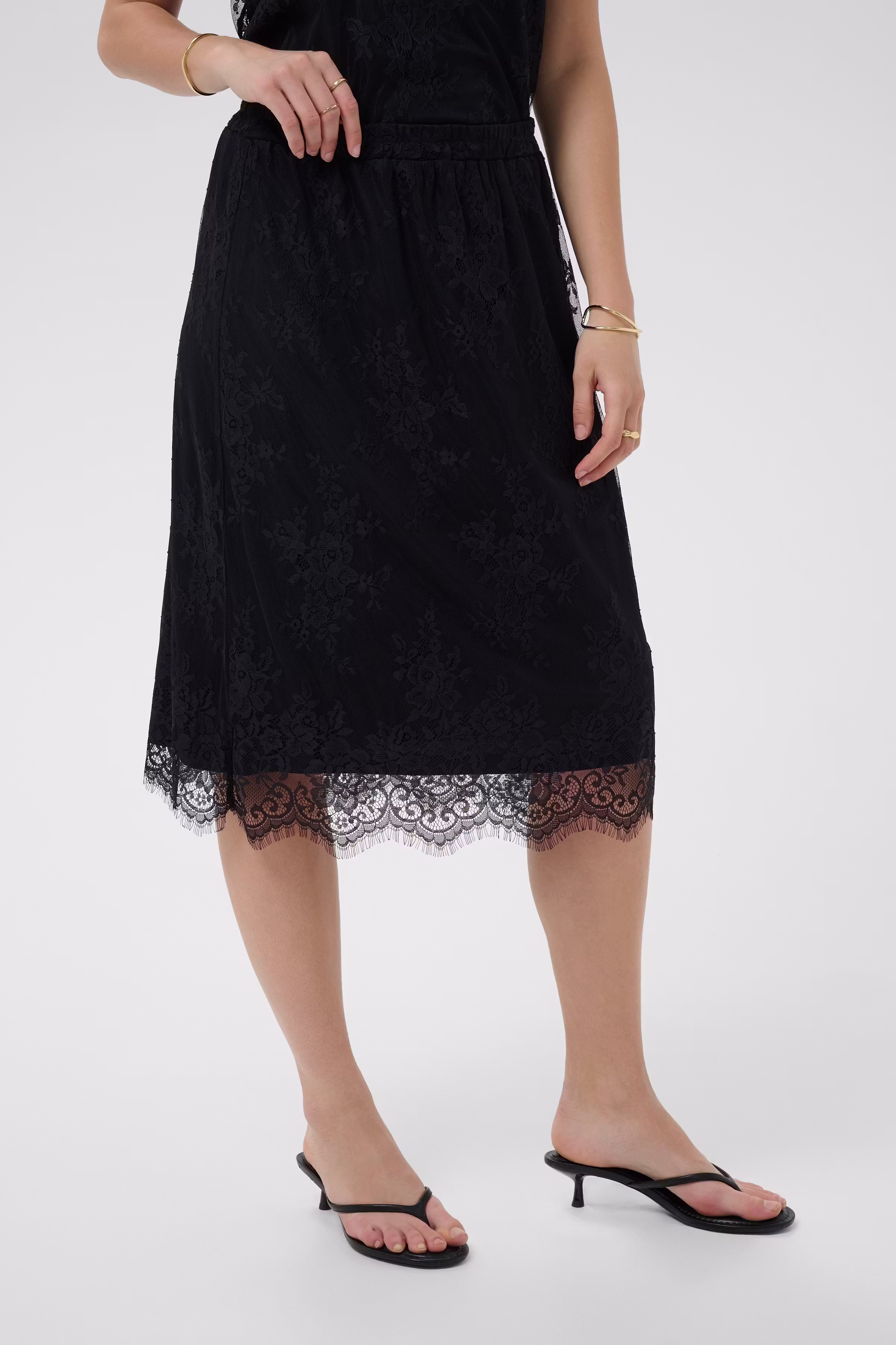 CRMira Rock LOOKBOOK FRONT 10615810-100120