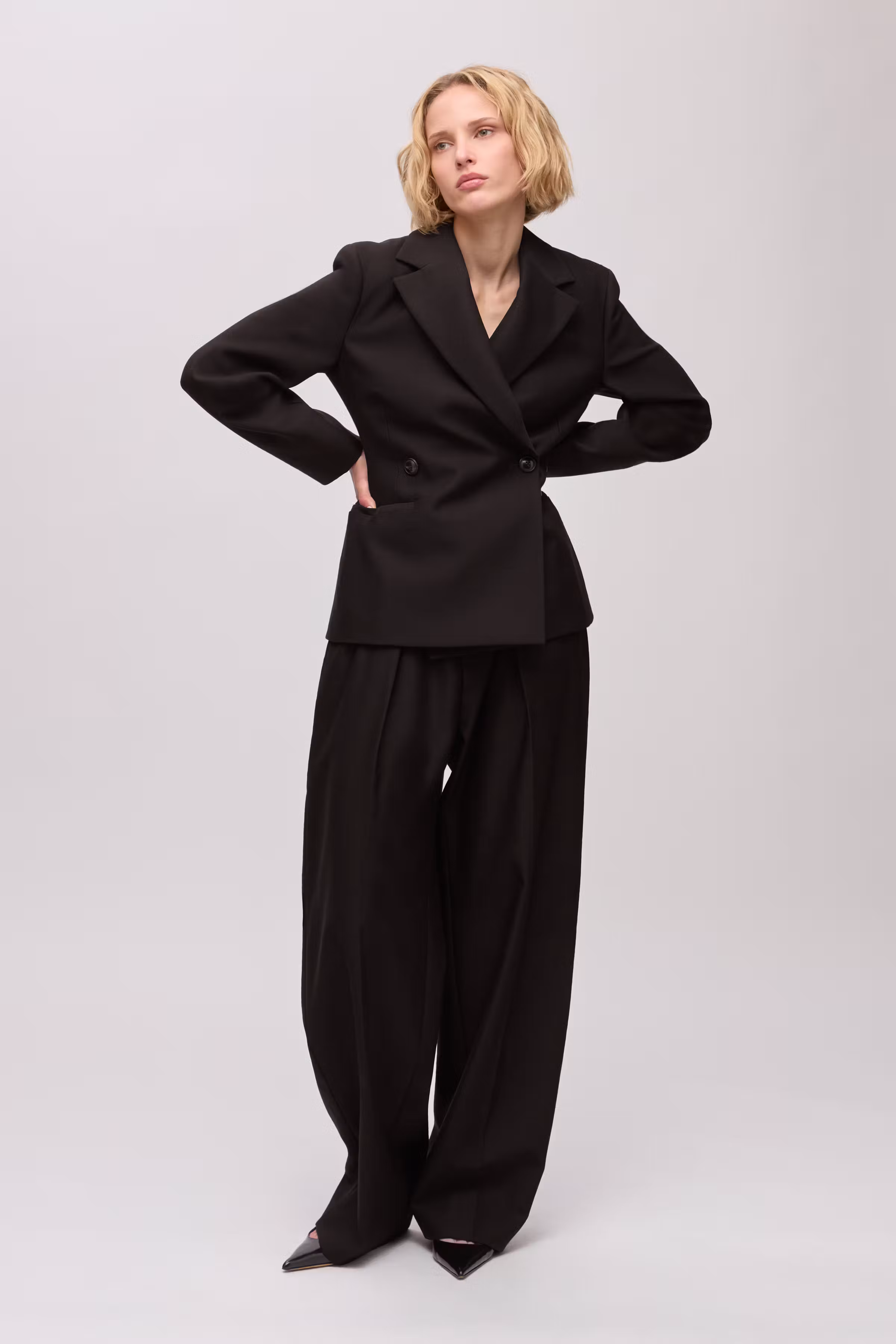 IOPinta Trousers LOOKBOOK FRONT 30600133-BR291