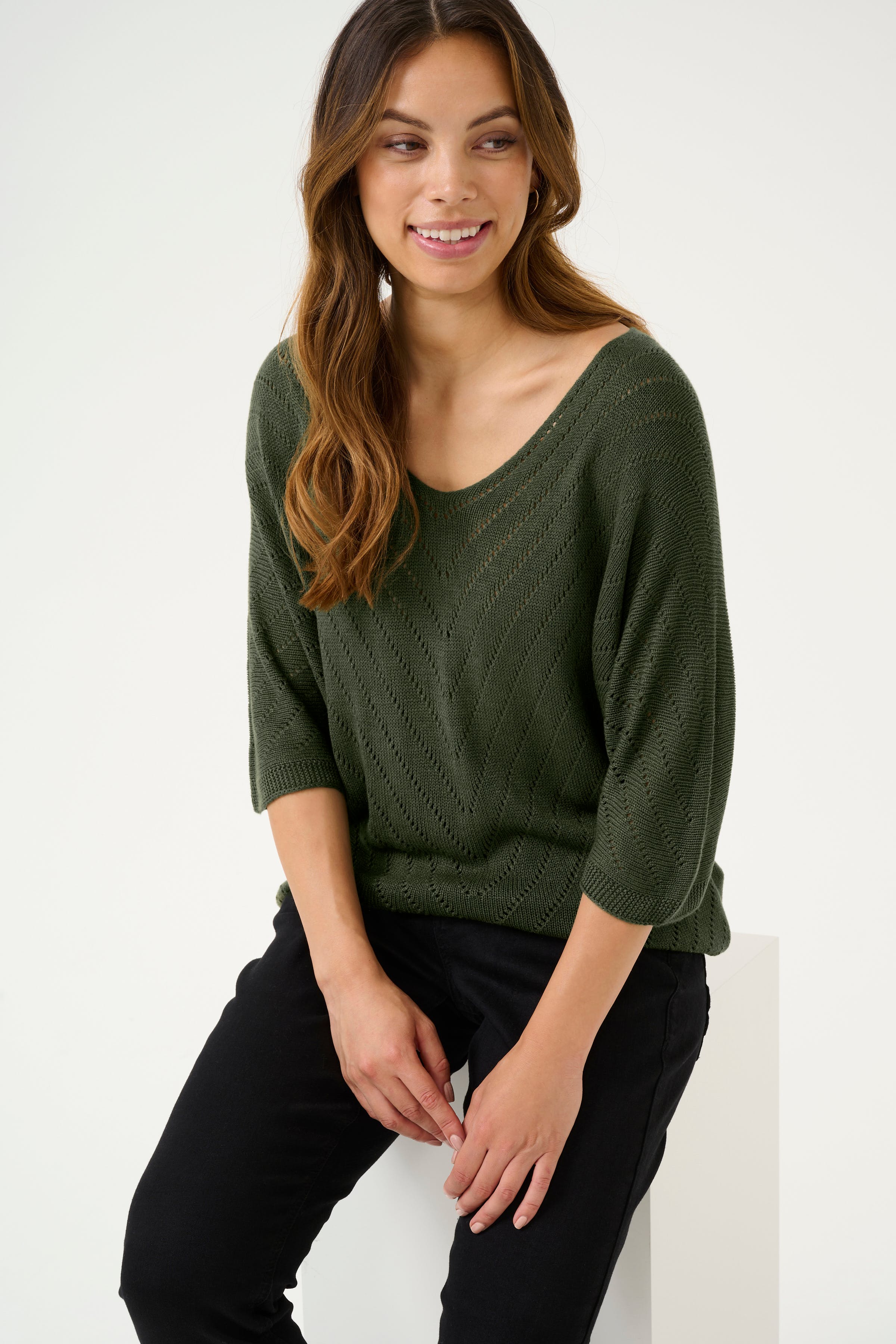 CRPauline Blouse LOOKBOOK DETAIL 10614005-190512