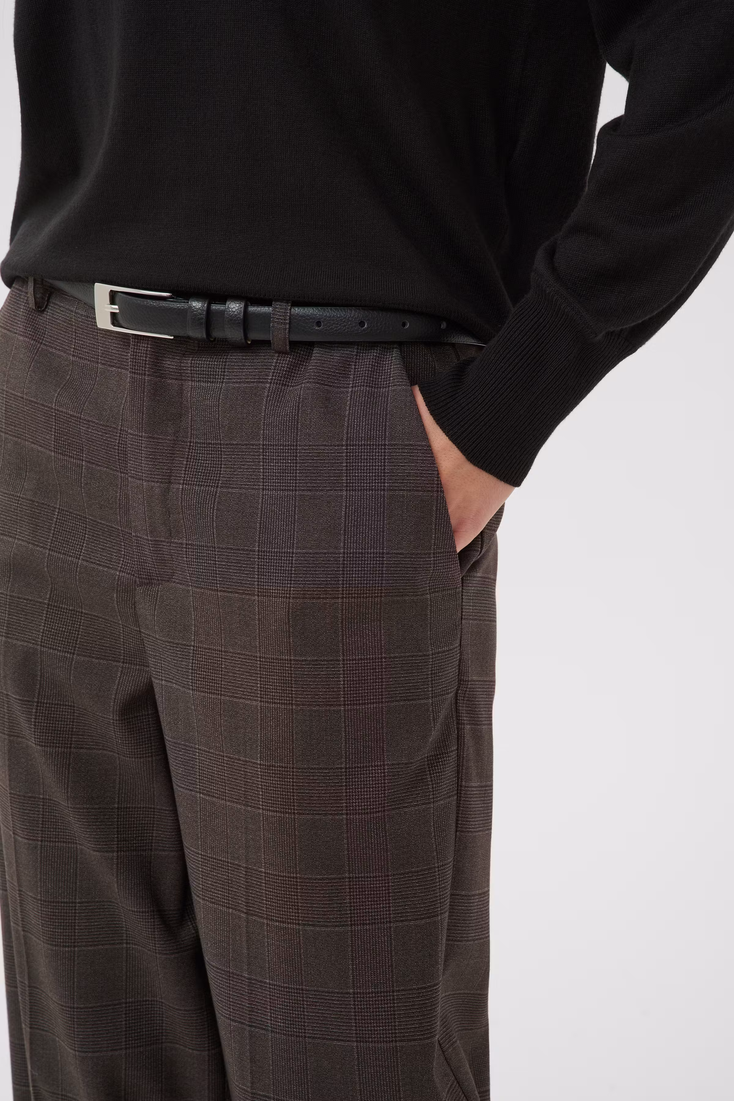 KAlenora Hose LOOKBOOK DETAIL 10512151-109807