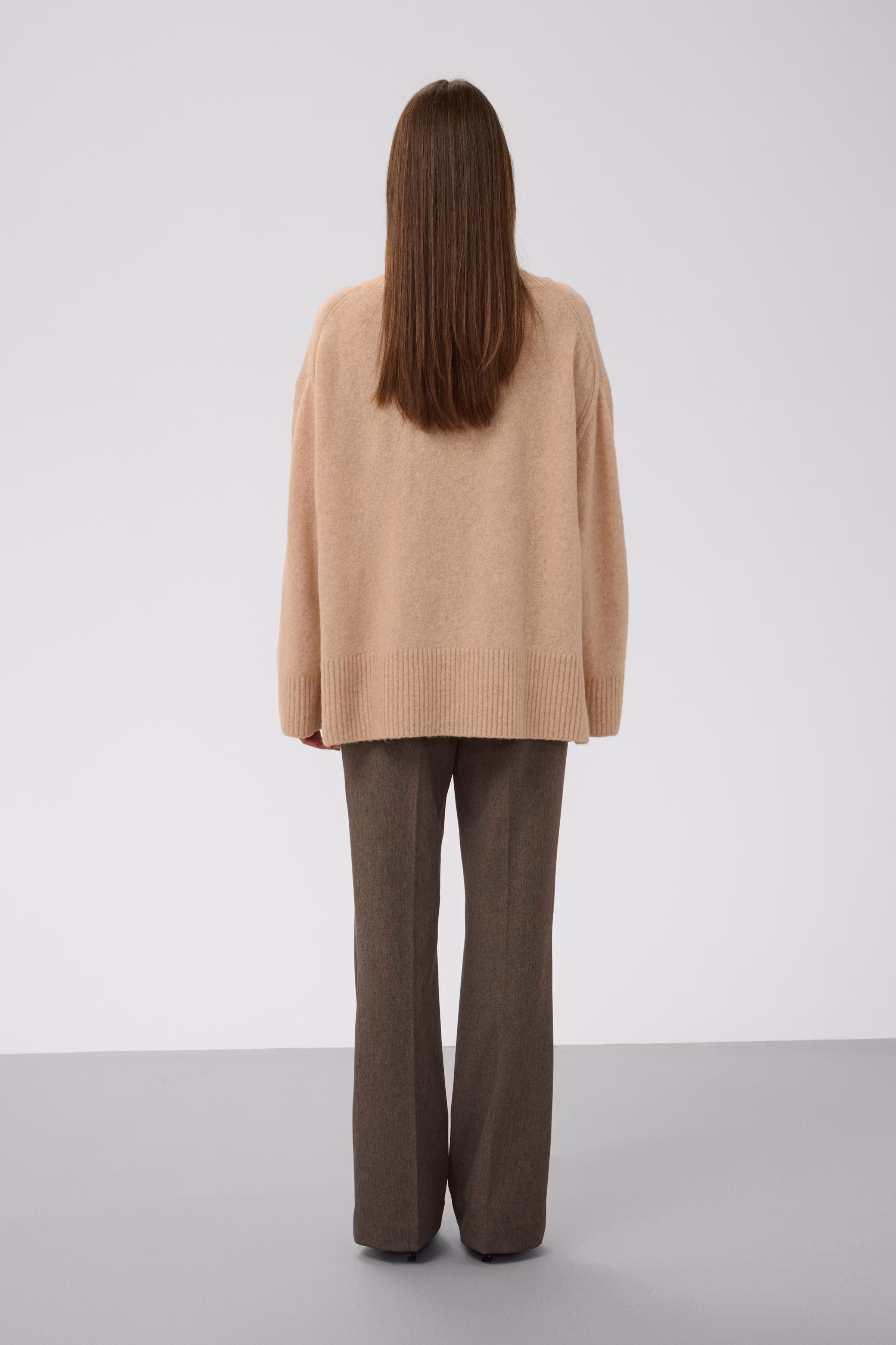 SLBean Pullover LOOKBOOK BACK 30409768-1411081