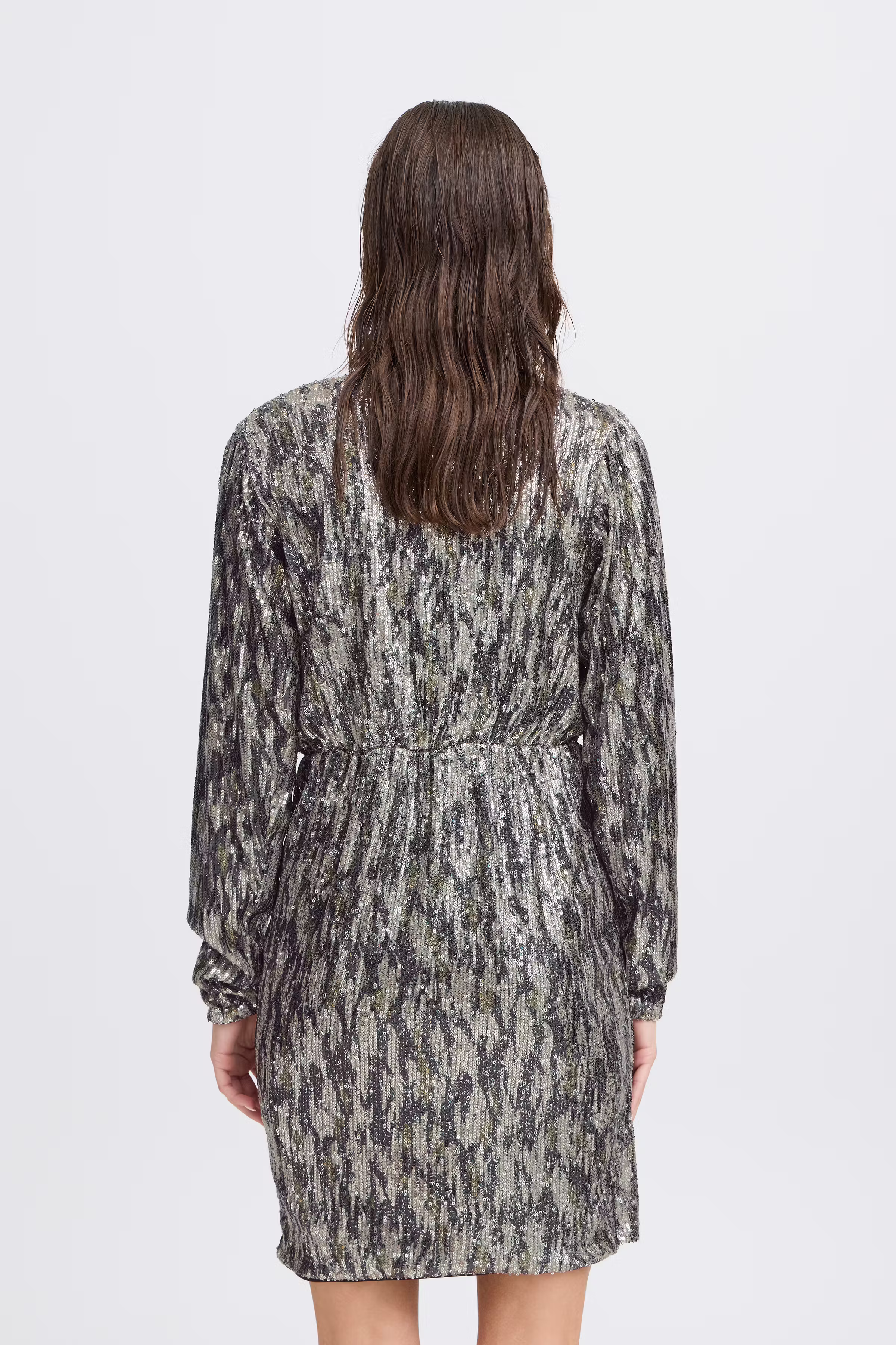 BYSOLIA Kjole LOOKBOOK BACK 20815941-203938