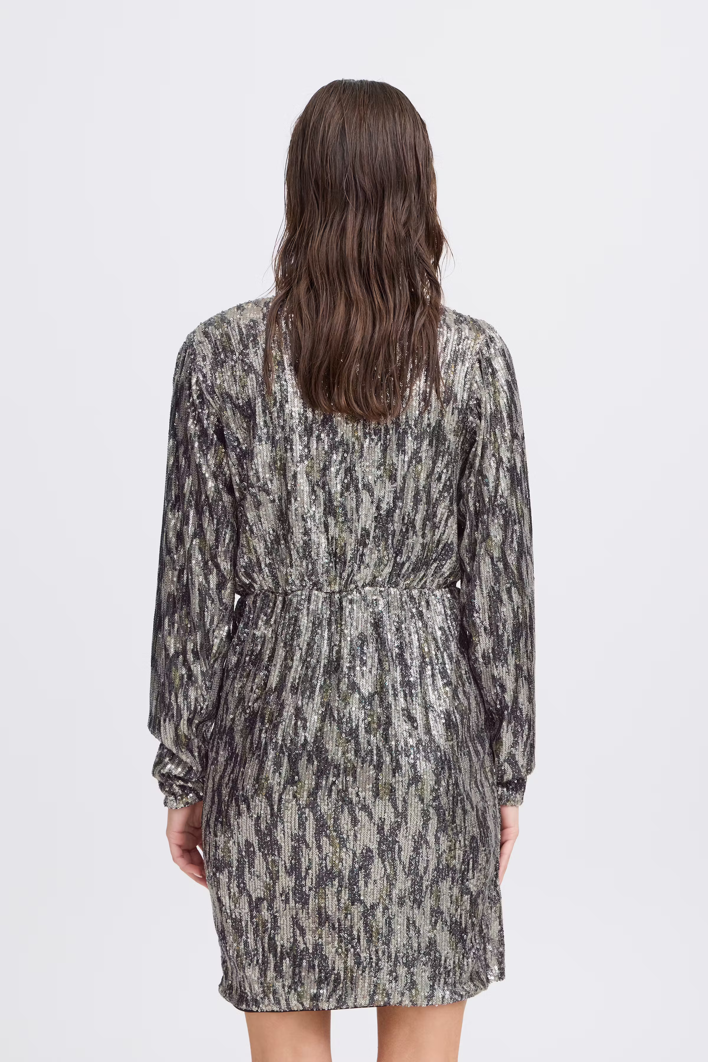 BYSOLIA Kjole LOOKBOOK BACK 20815941-203938