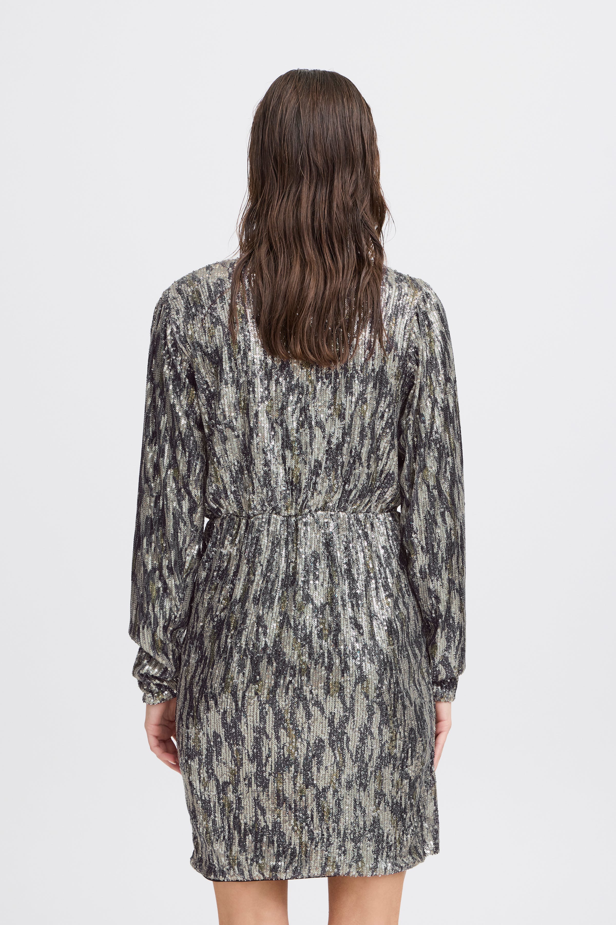 BYSOLIA Kjole LOOKBOOK BACK 20815941-203938