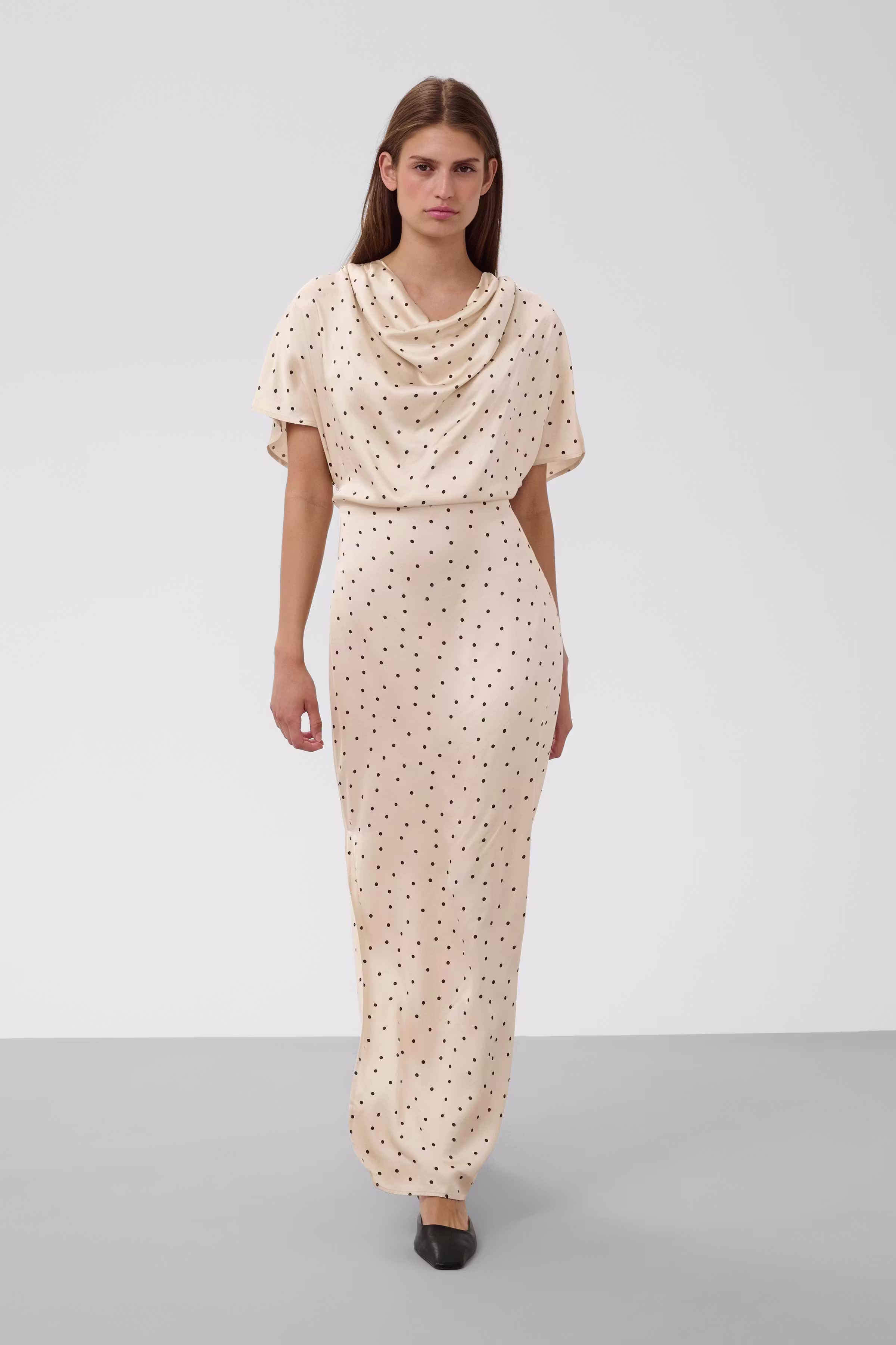 SLClero Dress LOOKBOOK FRONT 30409458-305265